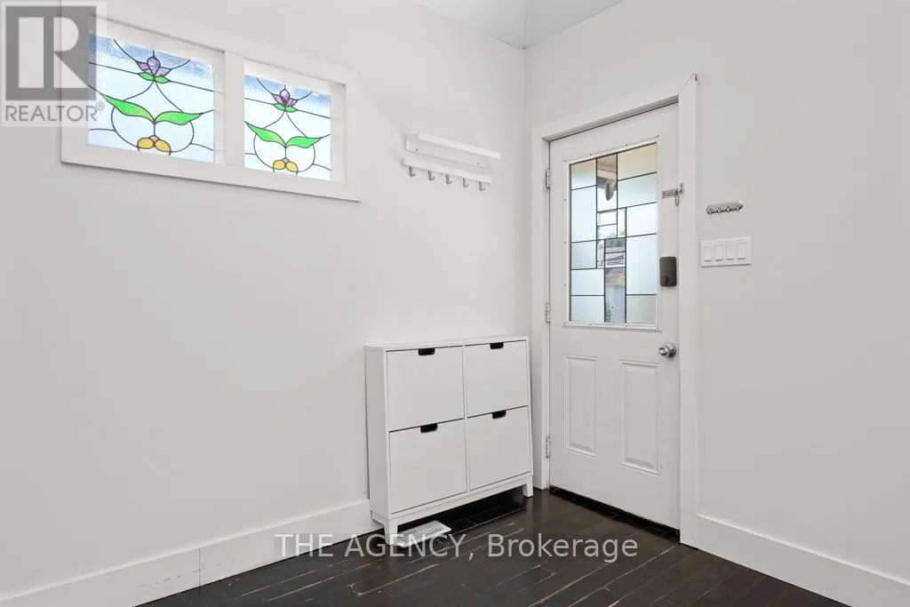 26 GATWICK AVENUE