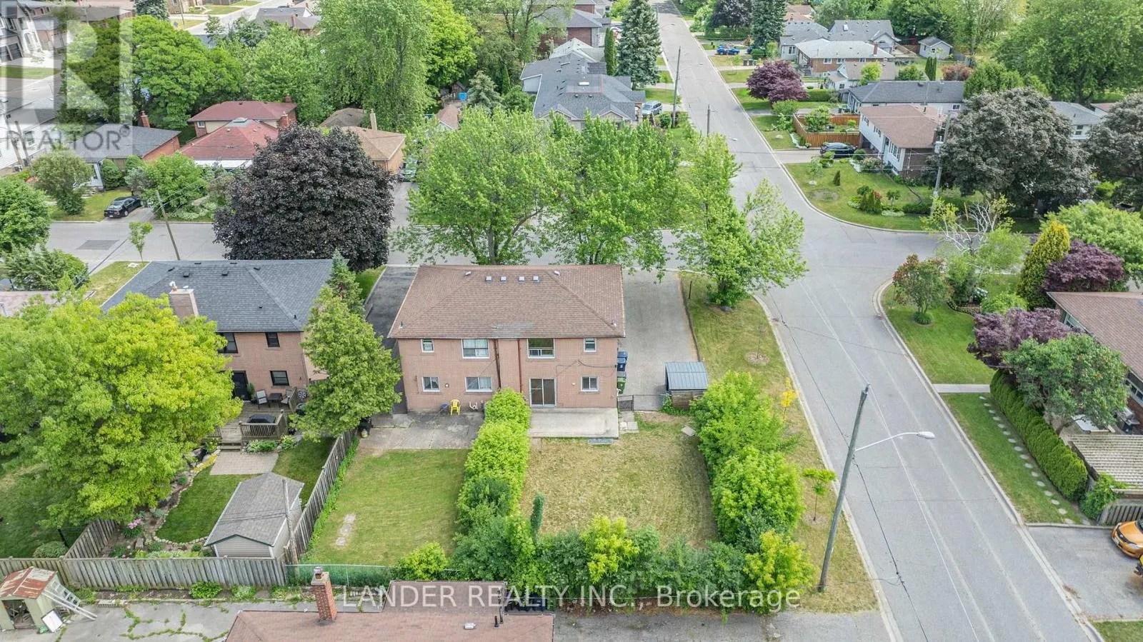 82 MINERVA AVENUE