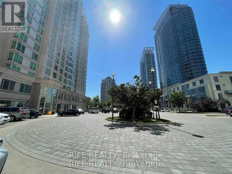 2202 - 1 LEE CENTRE DRIVE