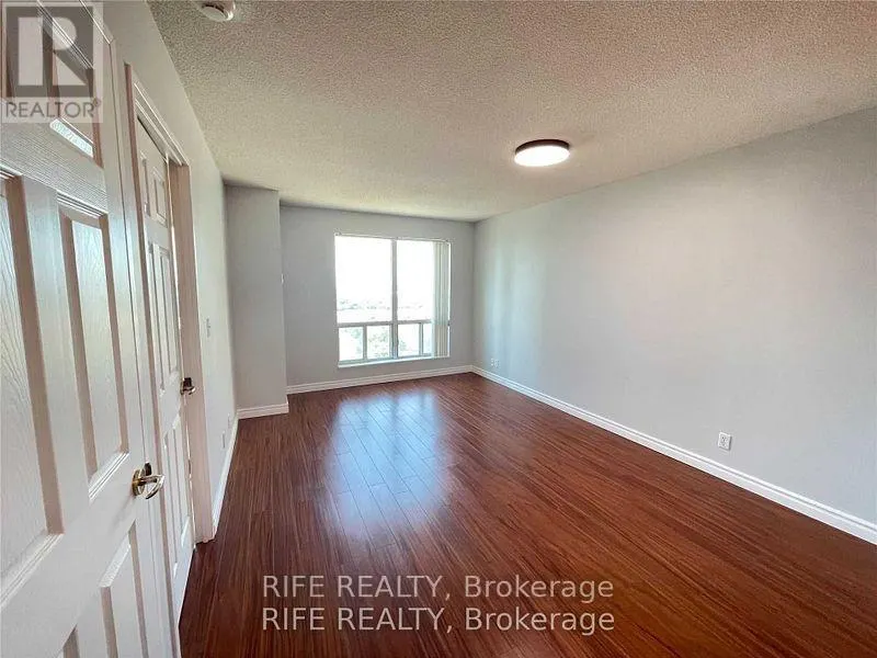 2202 - 1 LEE CENTRE DRIVE
