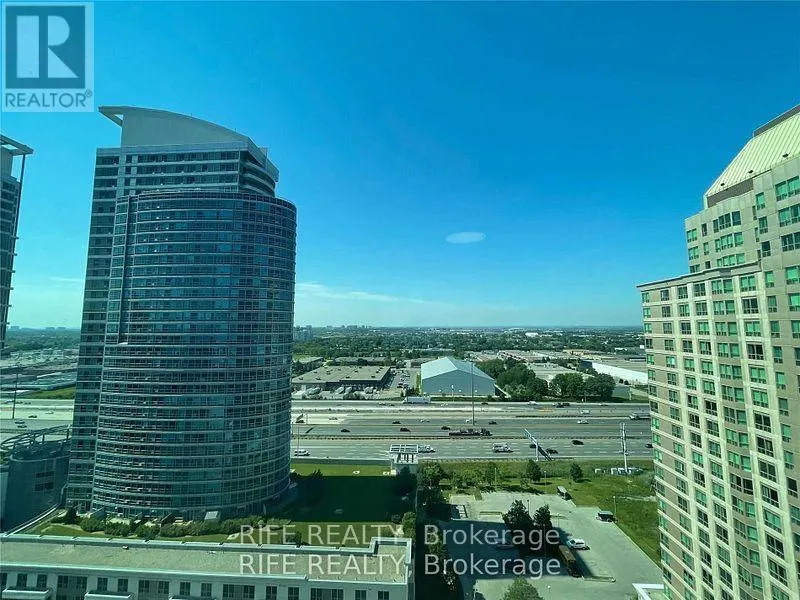 2202 - 1 LEE CENTRE DRIVE
