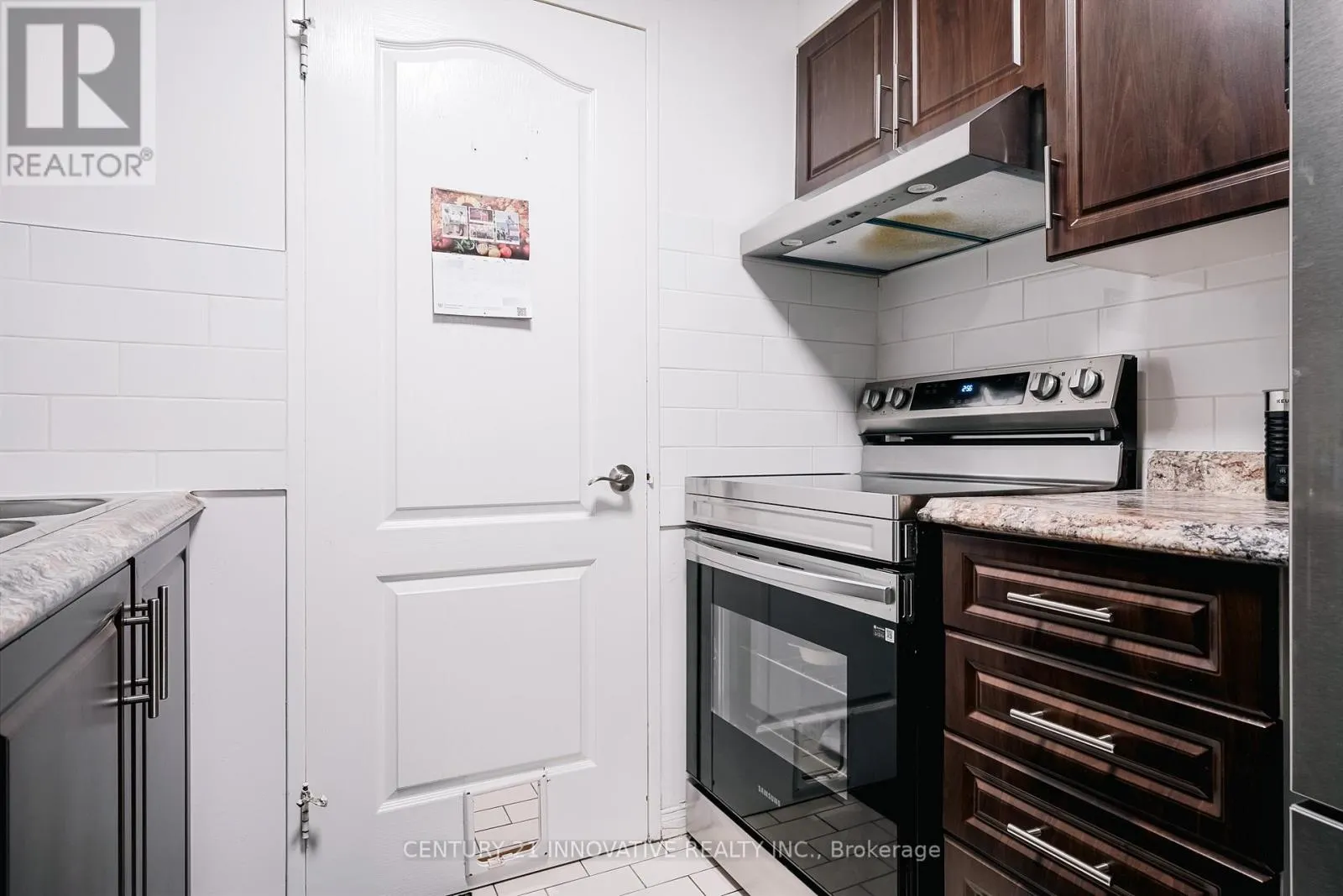 1808 - 330 MCCOWAN ROAD