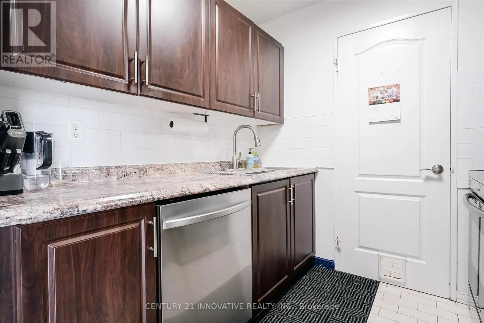 1808 - 330 MCCOWAN ROAD