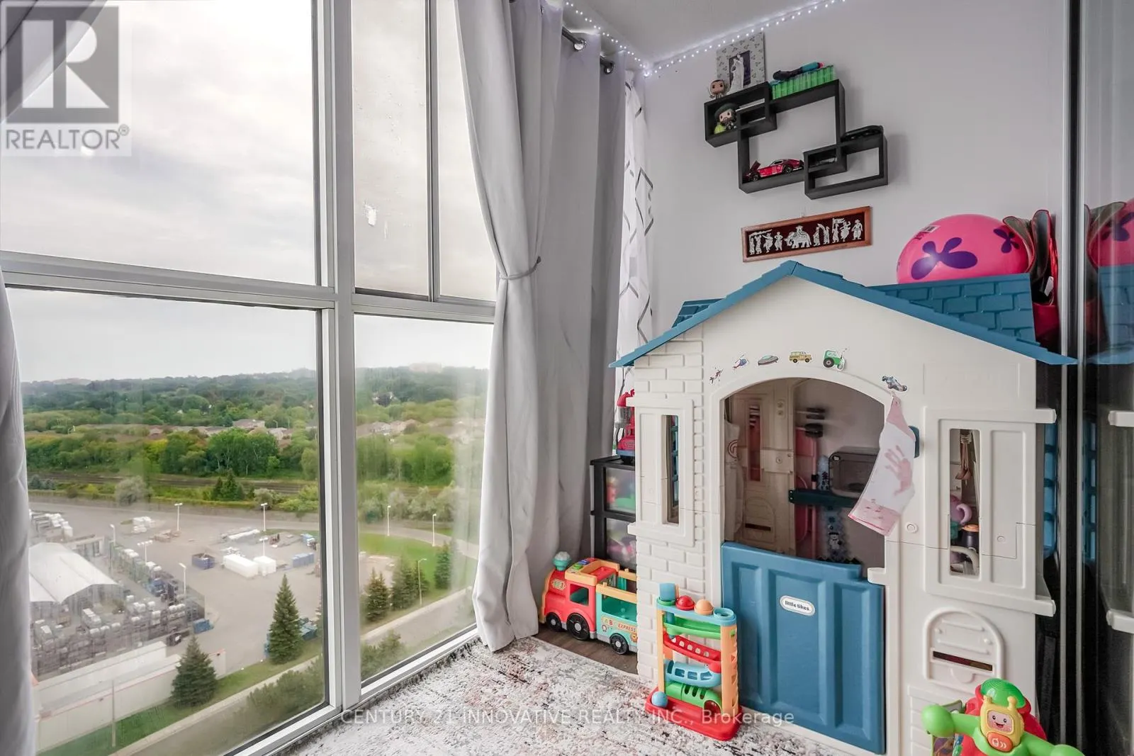 1808 - 330 MCCOWAN ROAD
