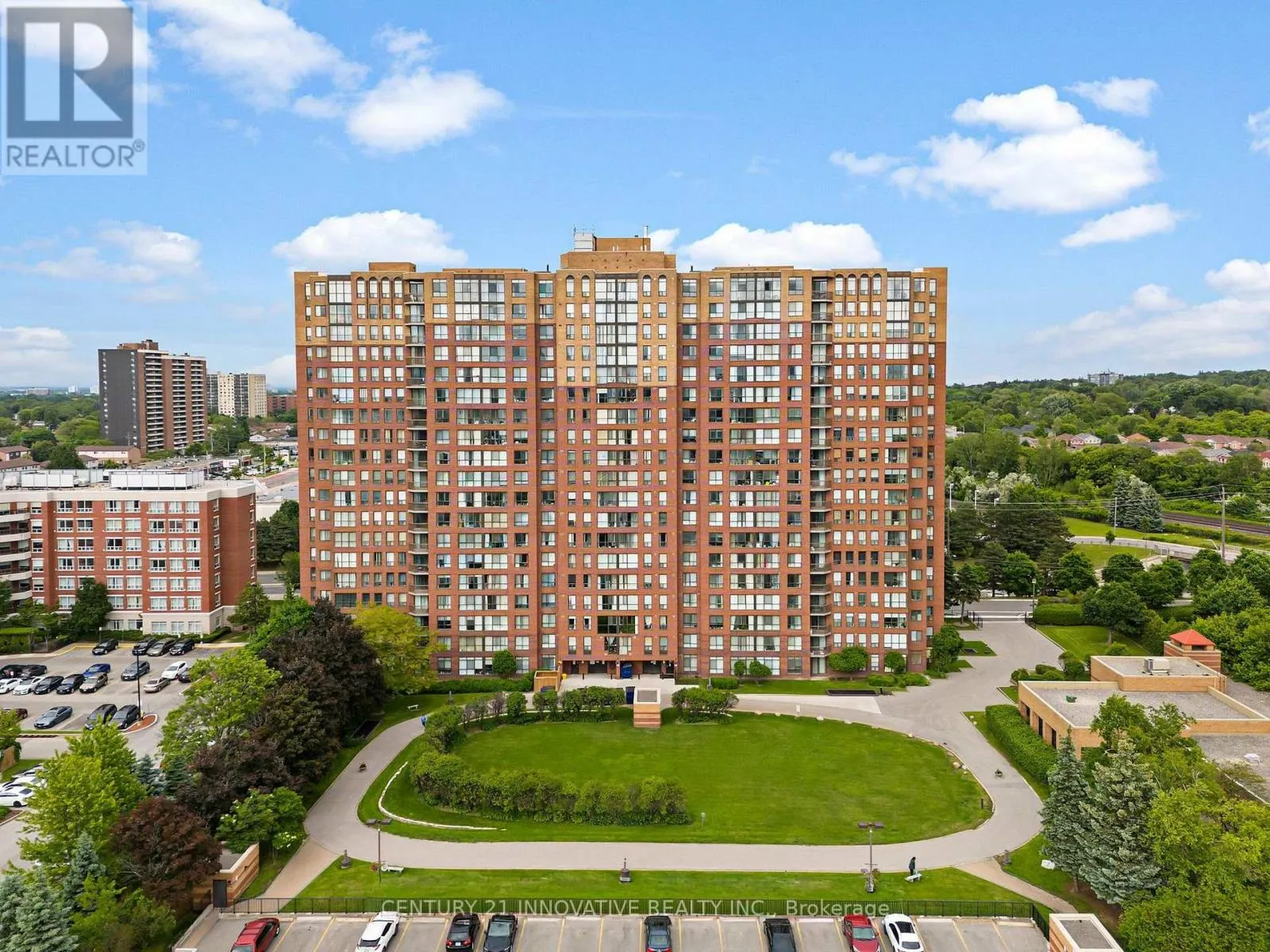 1808 - 330 MCCOWAN ROAD