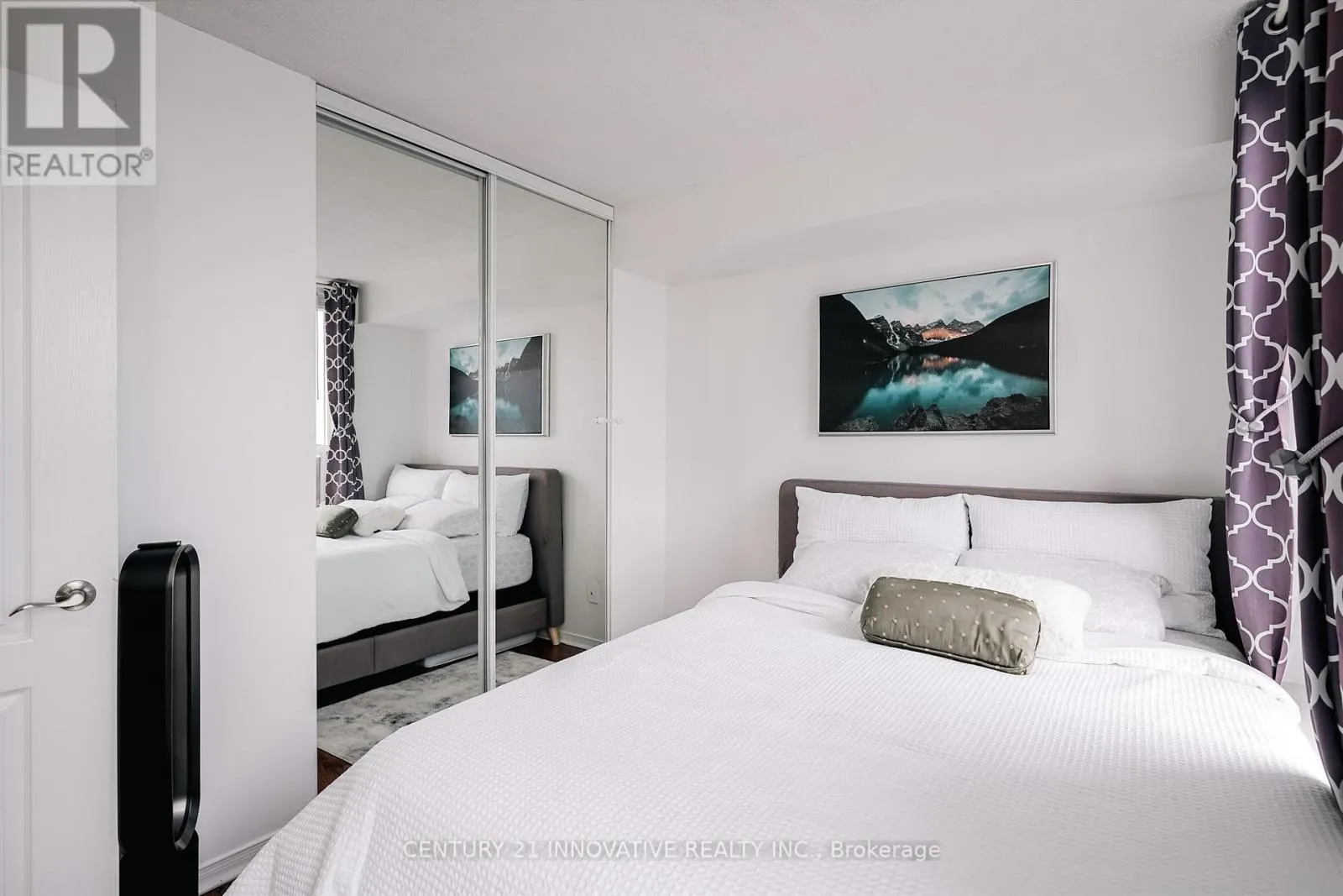 1808 - 330 MCCOWAN ROAD