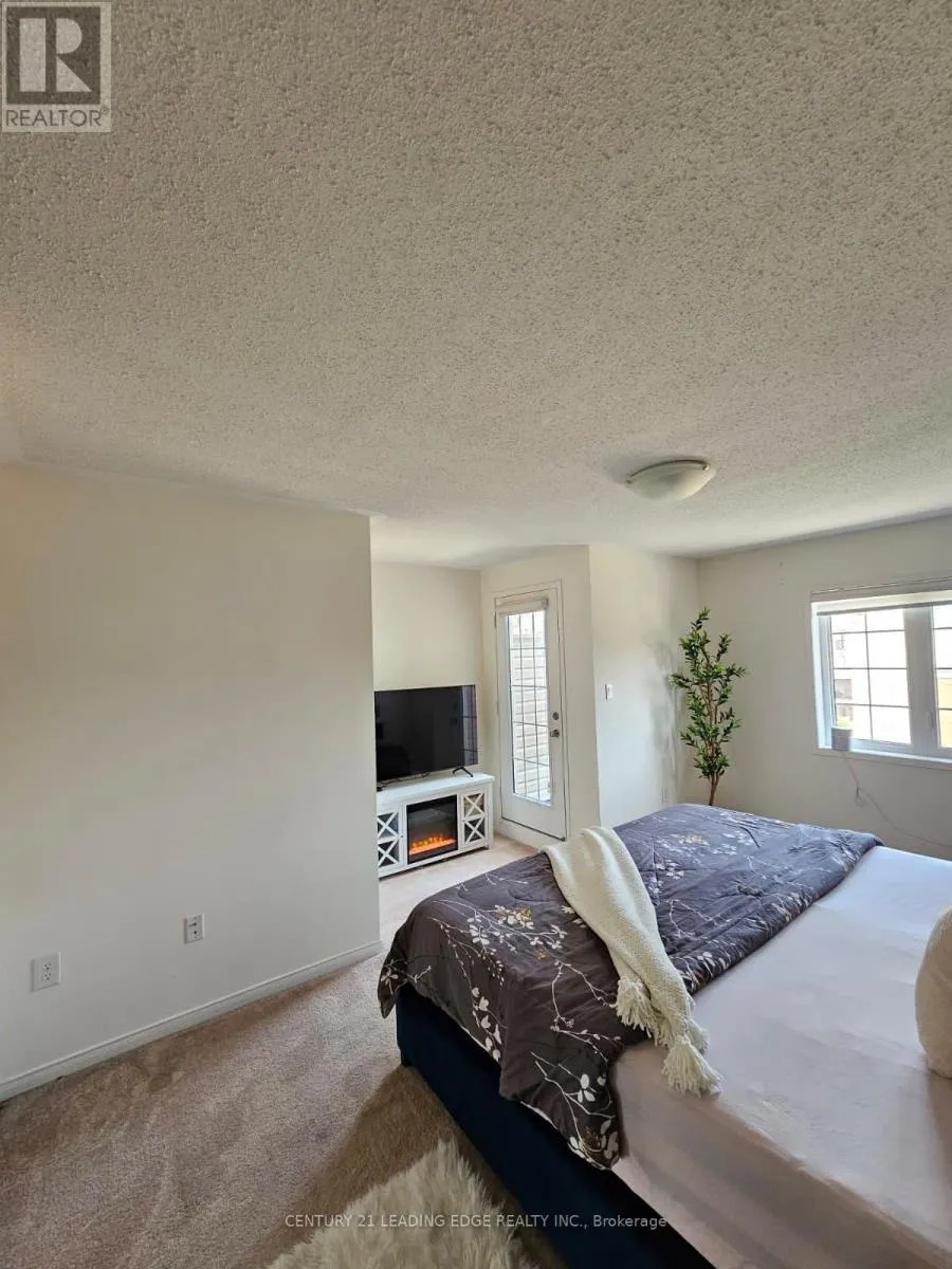 2446 ROSEDROP PATH