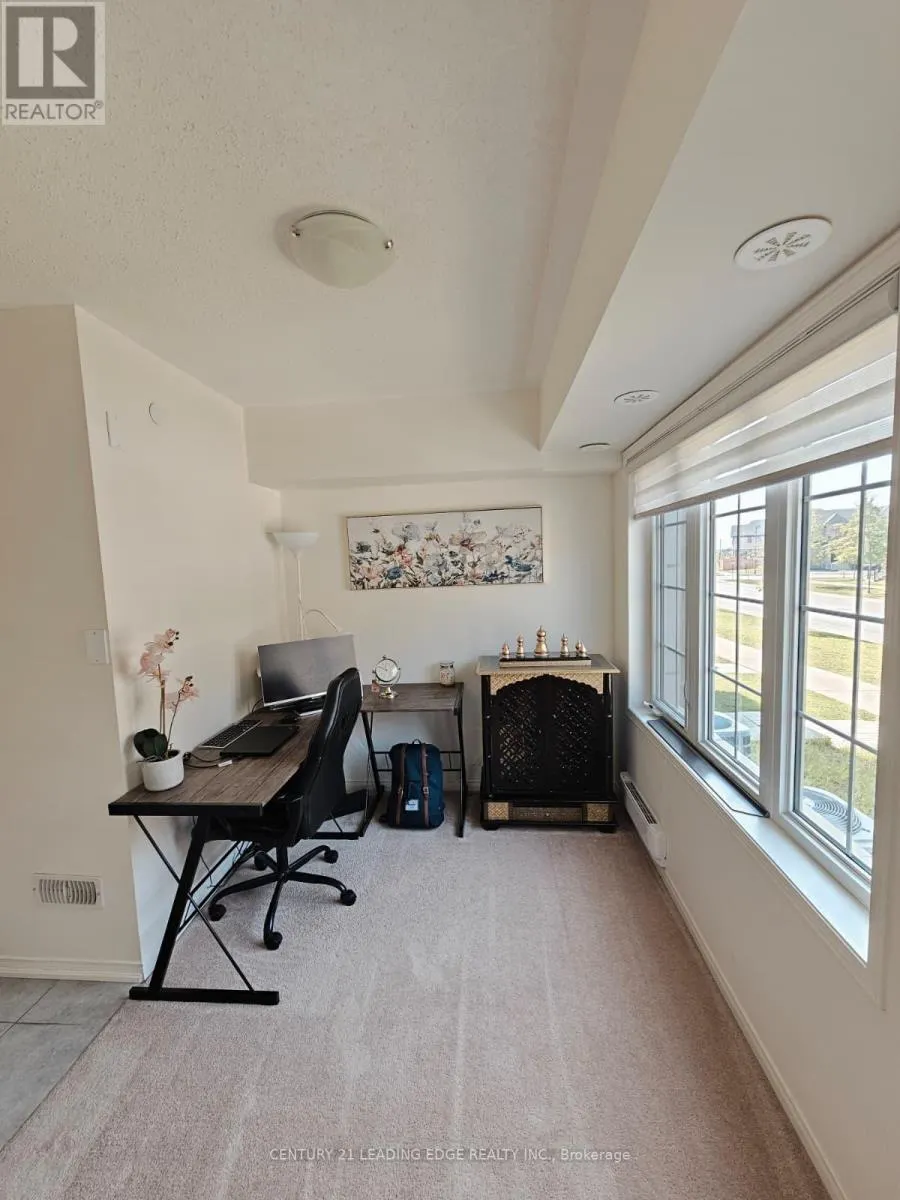 2446 ROSEDROP PATH