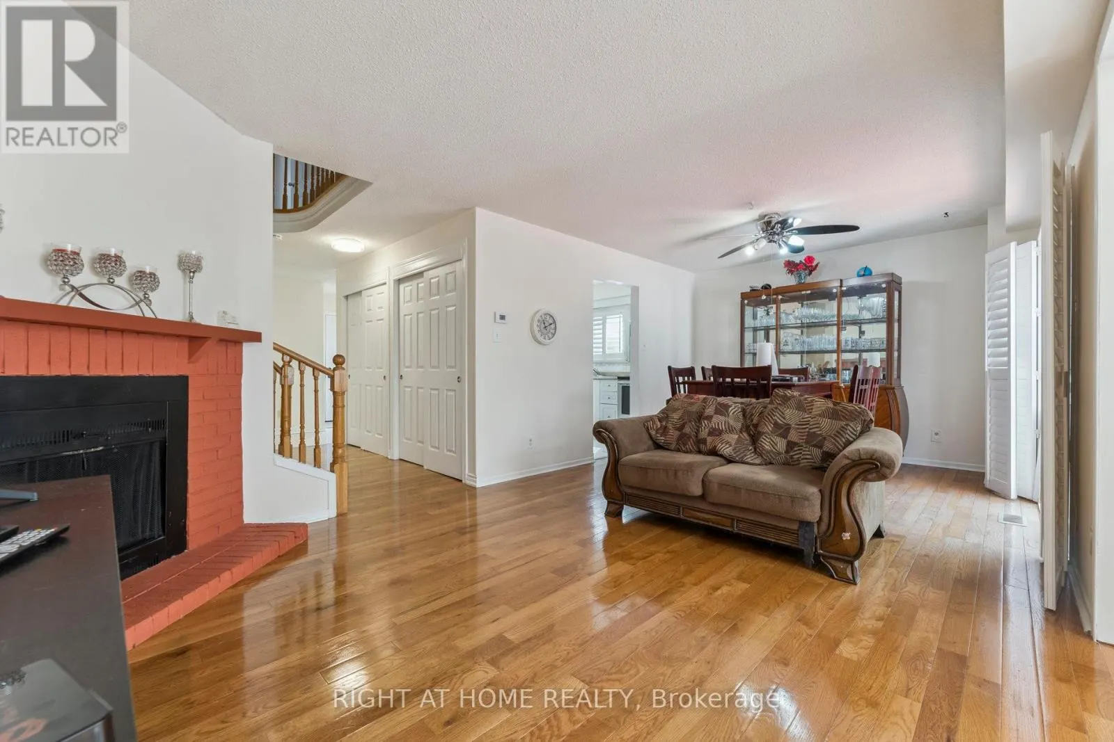 1518 WOODRUFF CRESCENT
