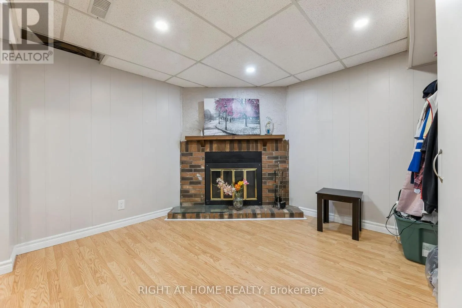 1518 WOODRUFF CRESCENT