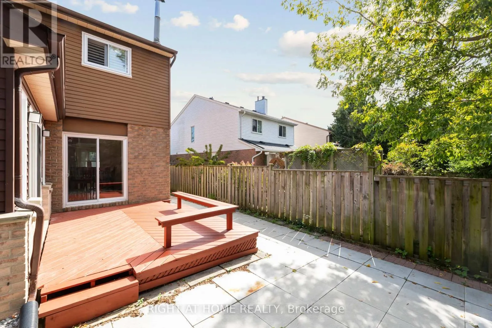 1518 WOODRUFF CRESCENT