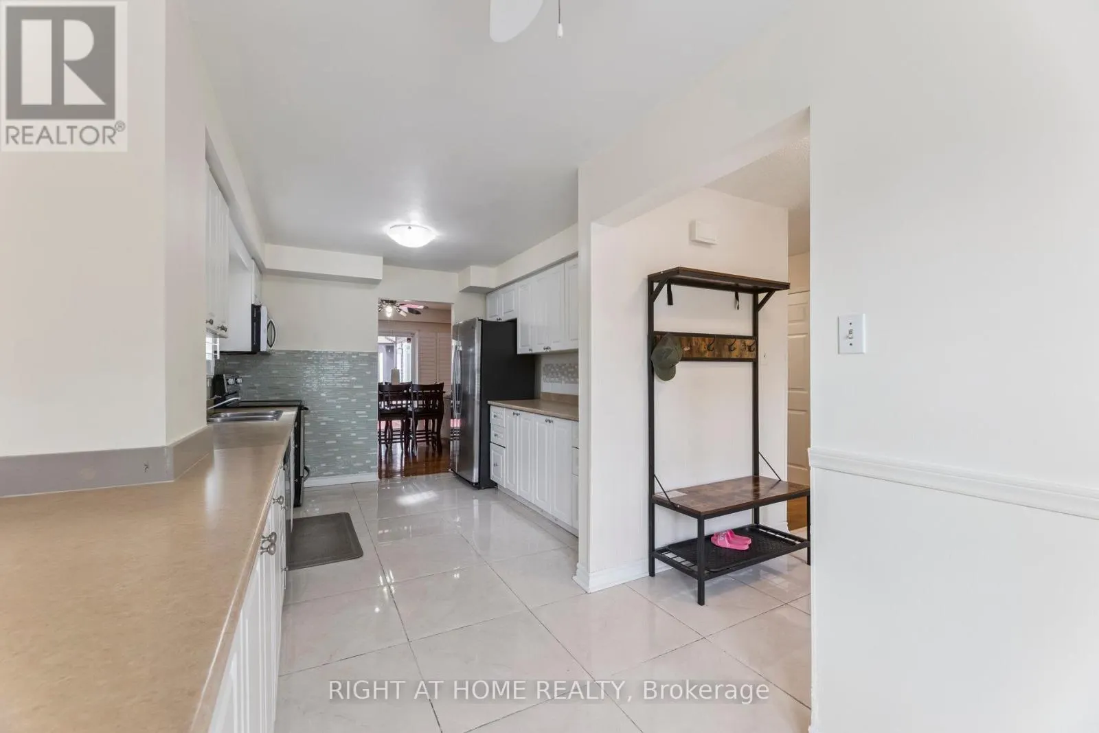 1518 WOODRUFF CRESCENT