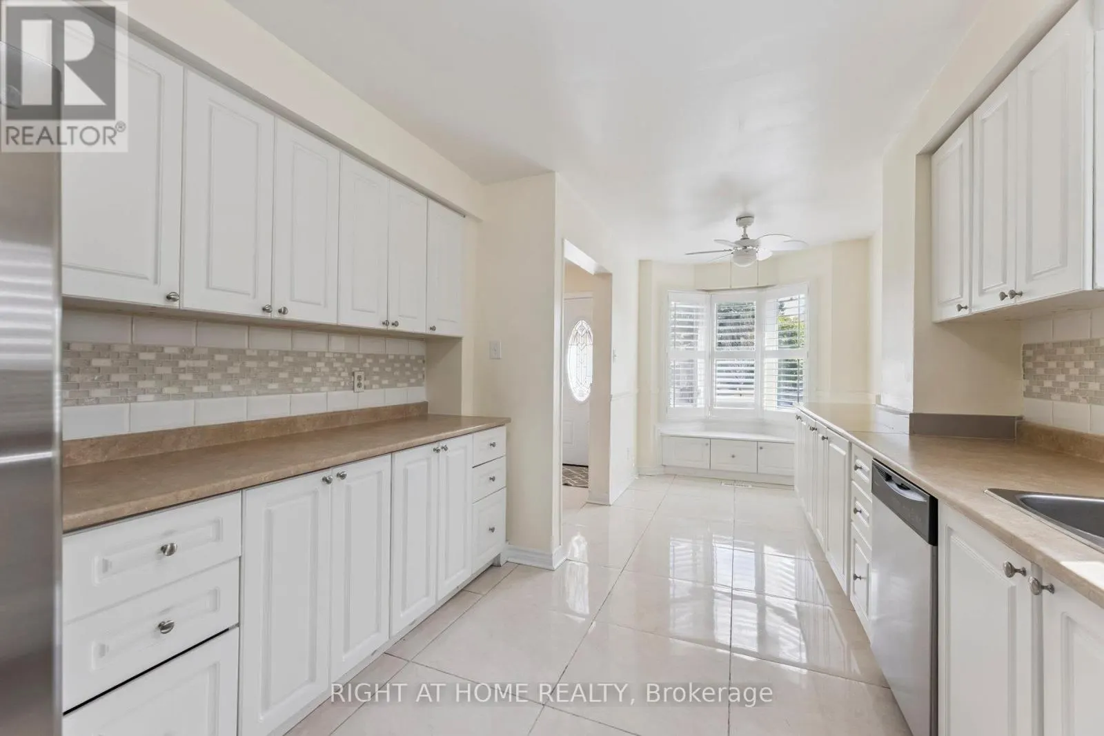 1518 WOODRUFF CRESCENT