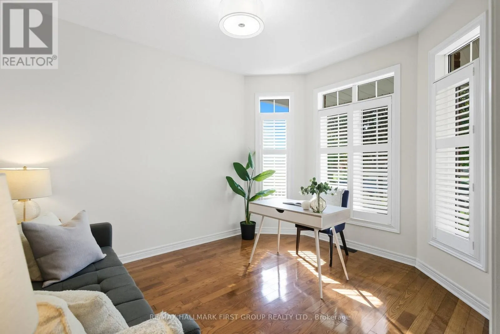 27 ROBIN TRAIL