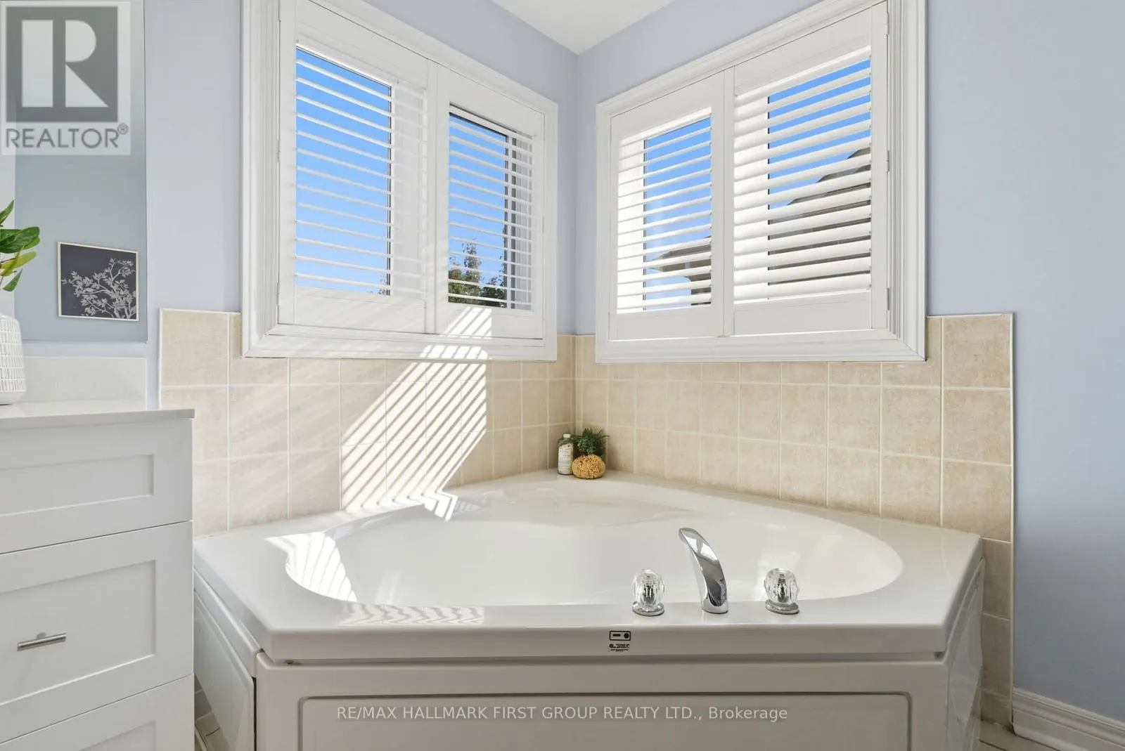 27 ROBIN TRAIL