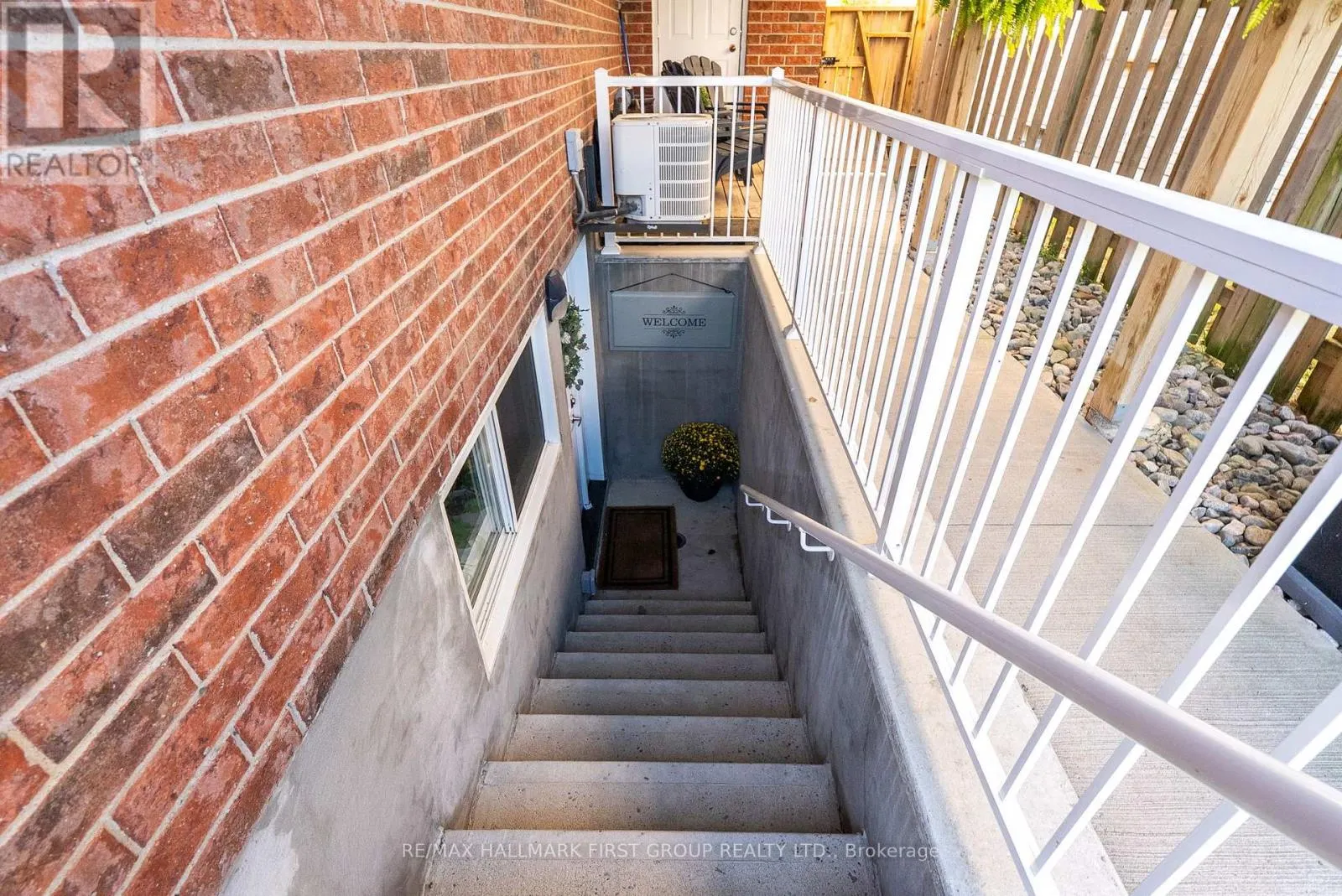 27 ROBIN TRAIL