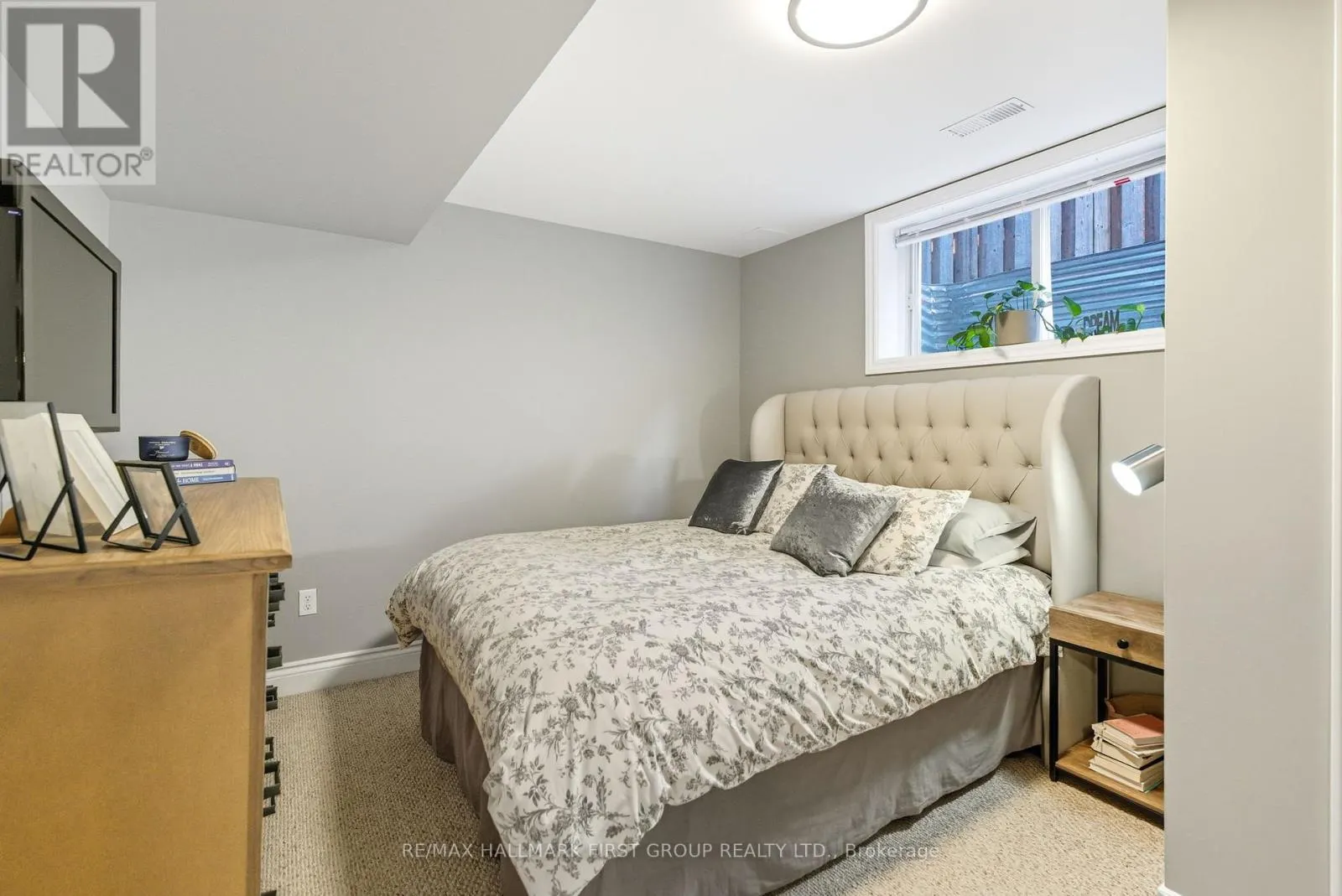 27 ROBIN TRAIL