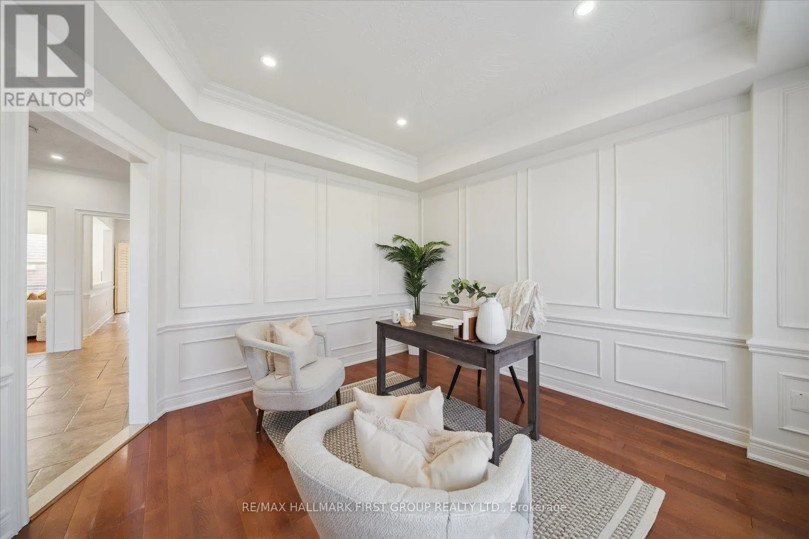 60 BRENDA CRESCENT