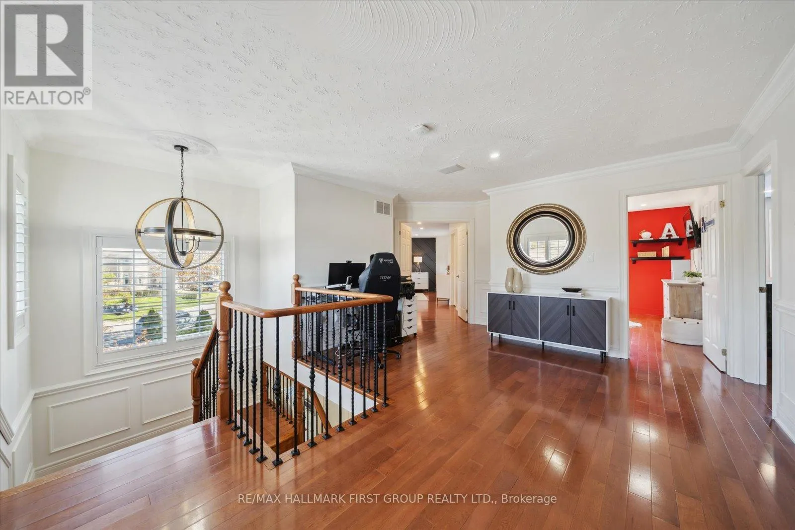 60 BRENDA CRESCENT