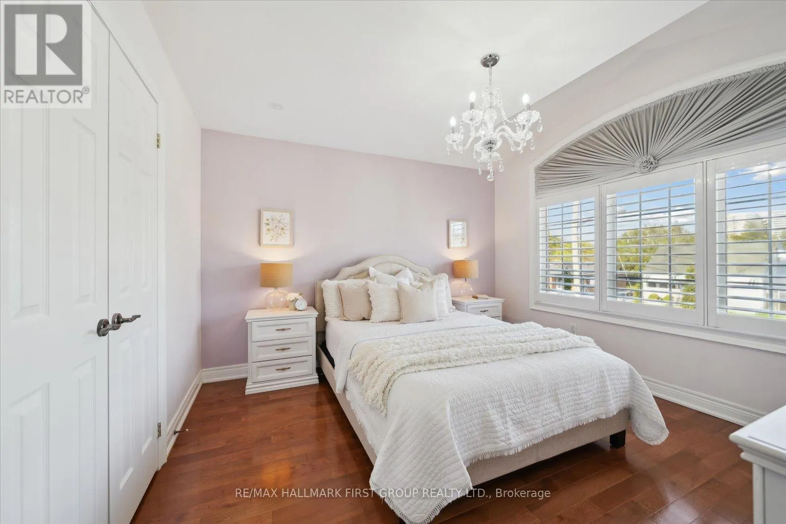 60 BRENDA CRESCENT