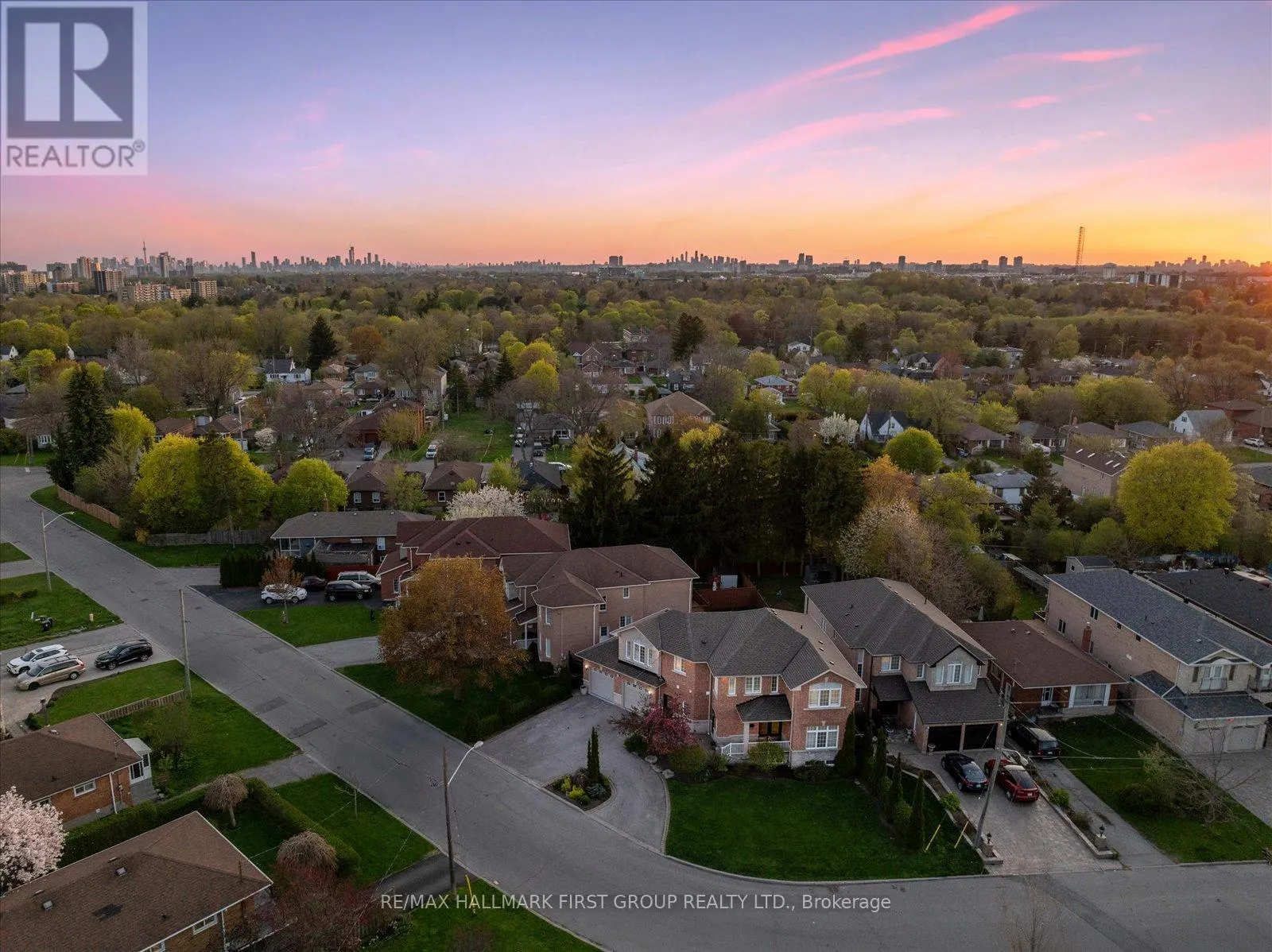 60 BRENDA CRESCENT