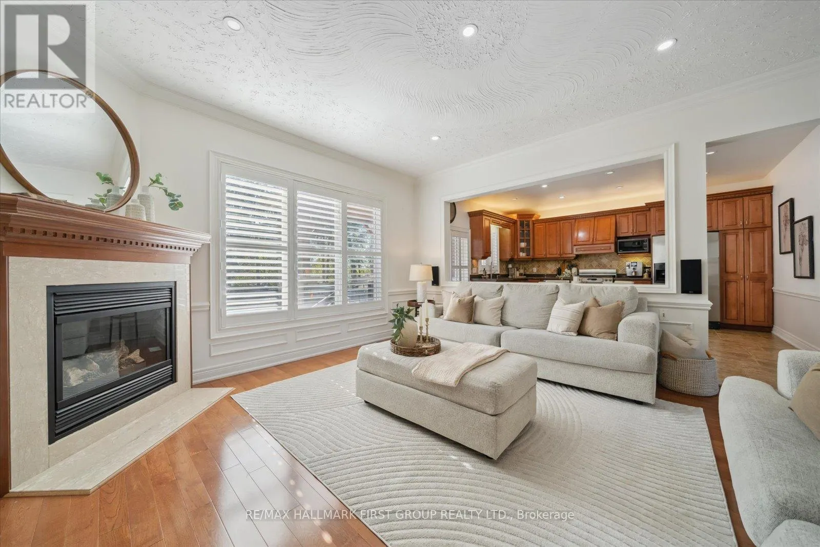60 BRENDA CRESCENT
