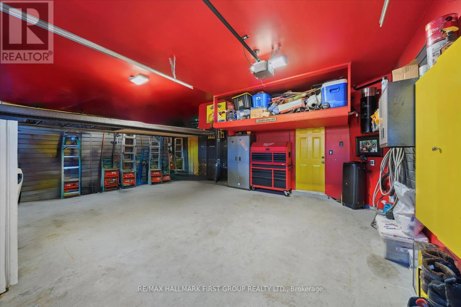 60 BRENDA CRESCENT