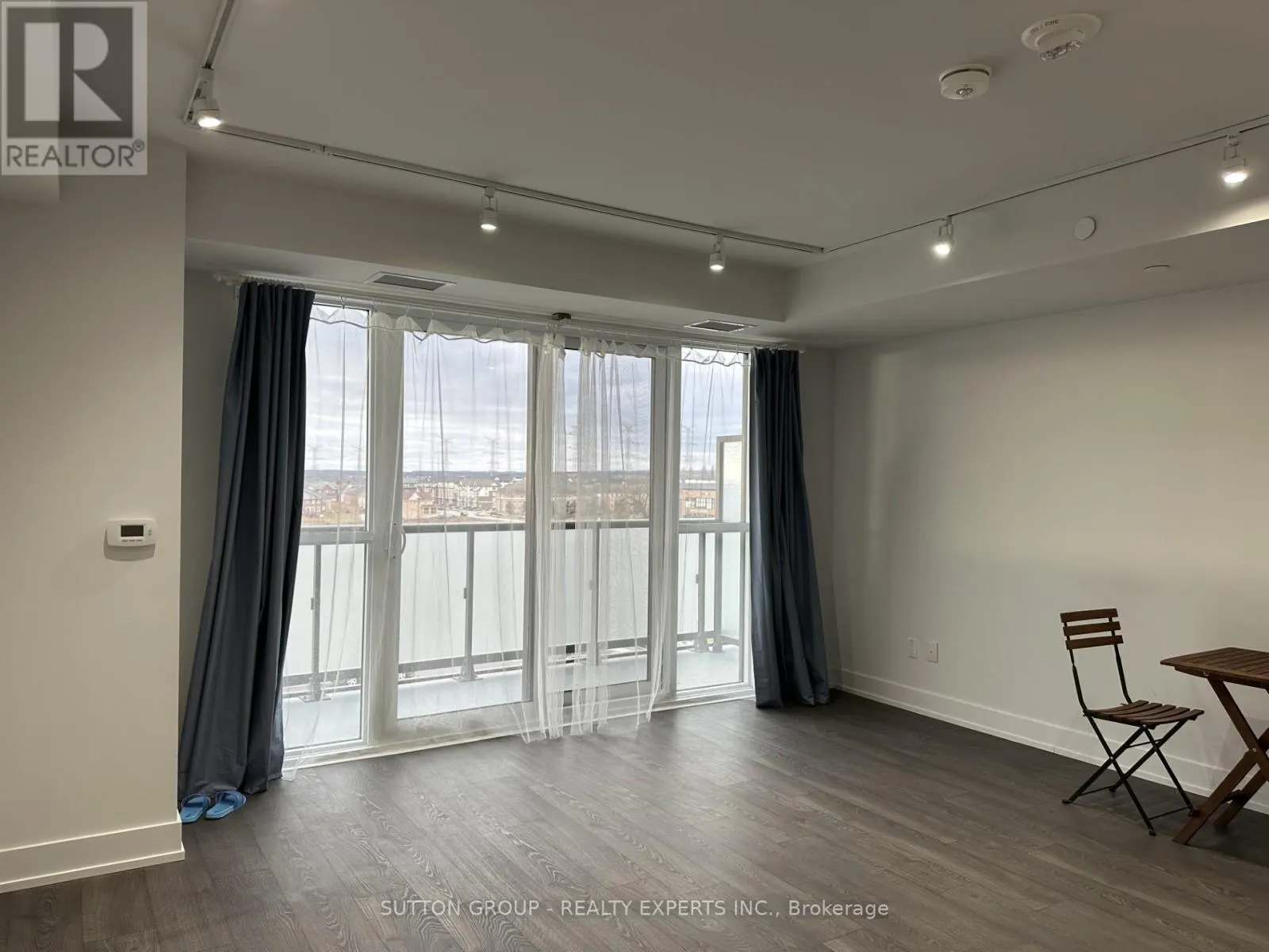 520 - 2550 SIMCOE STREET N