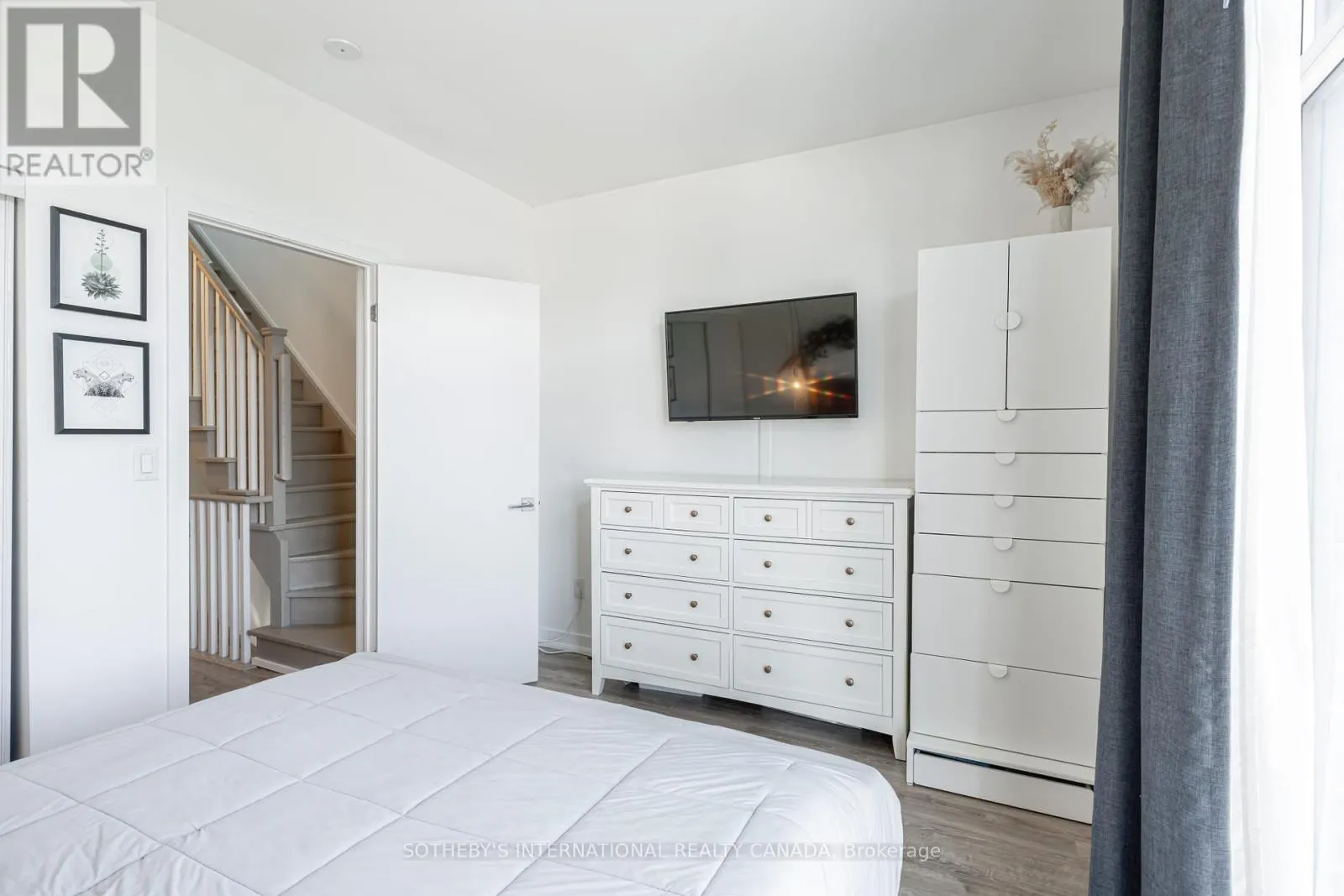 4 - 1331 GERRARD STREET