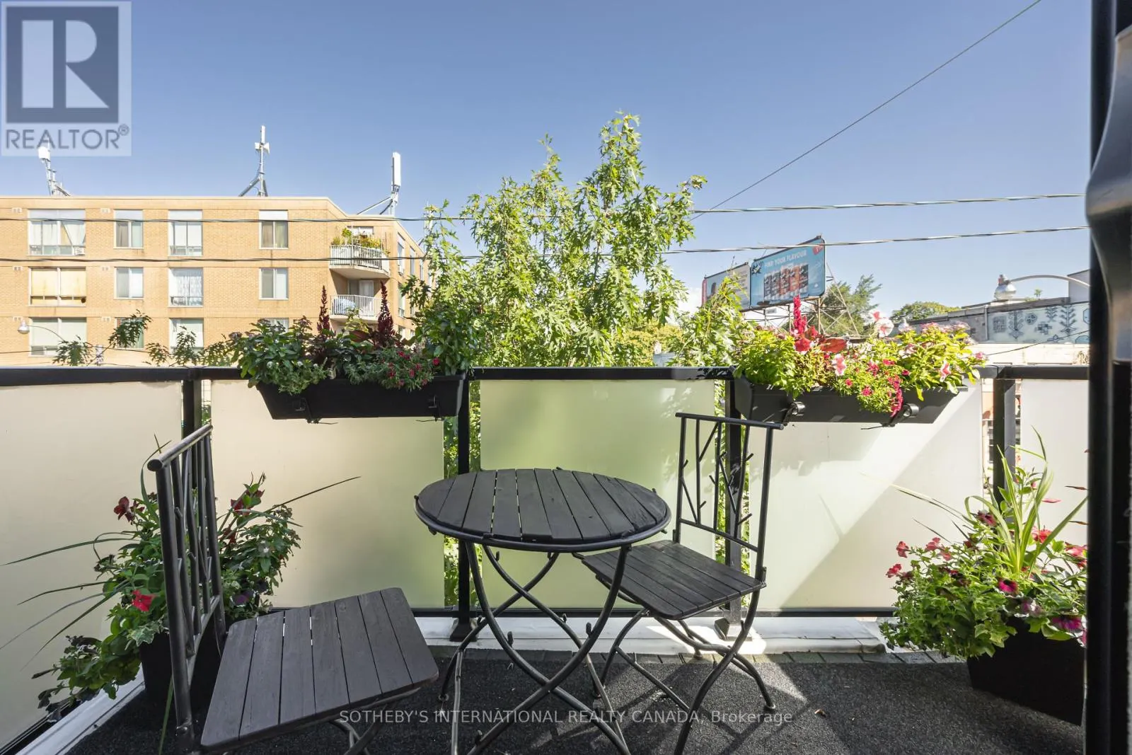 4 - 1331 GERRARD STREET