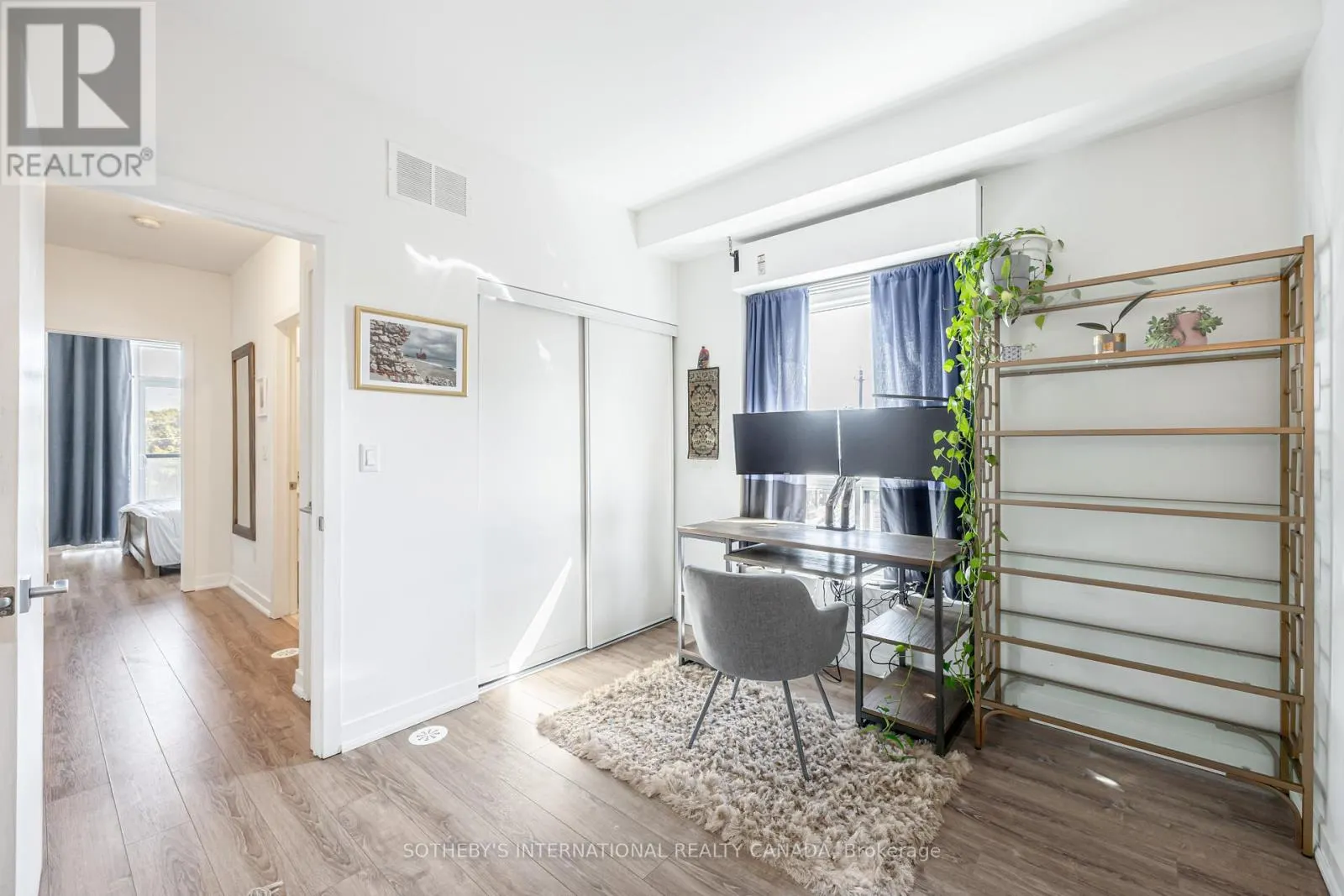 4 - 1331 GERRARD STREET