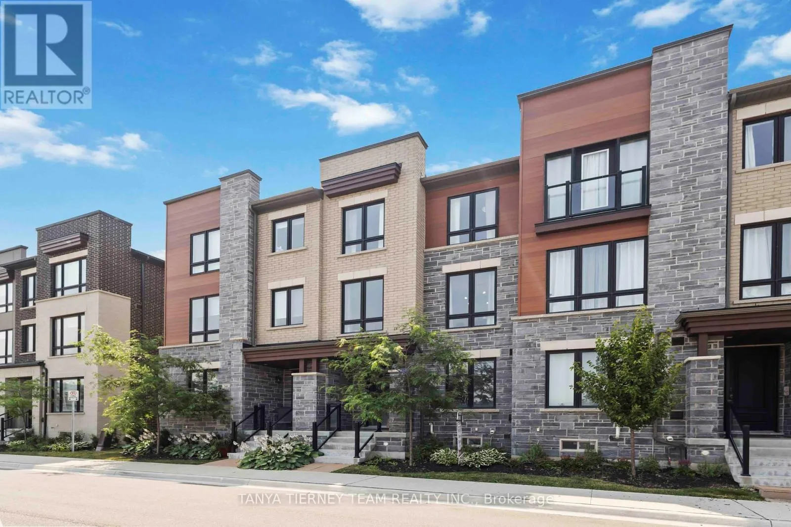 36 DOCKSIDE WAY