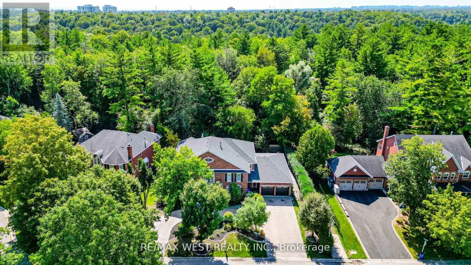 81 WOODVIEW DRIVE