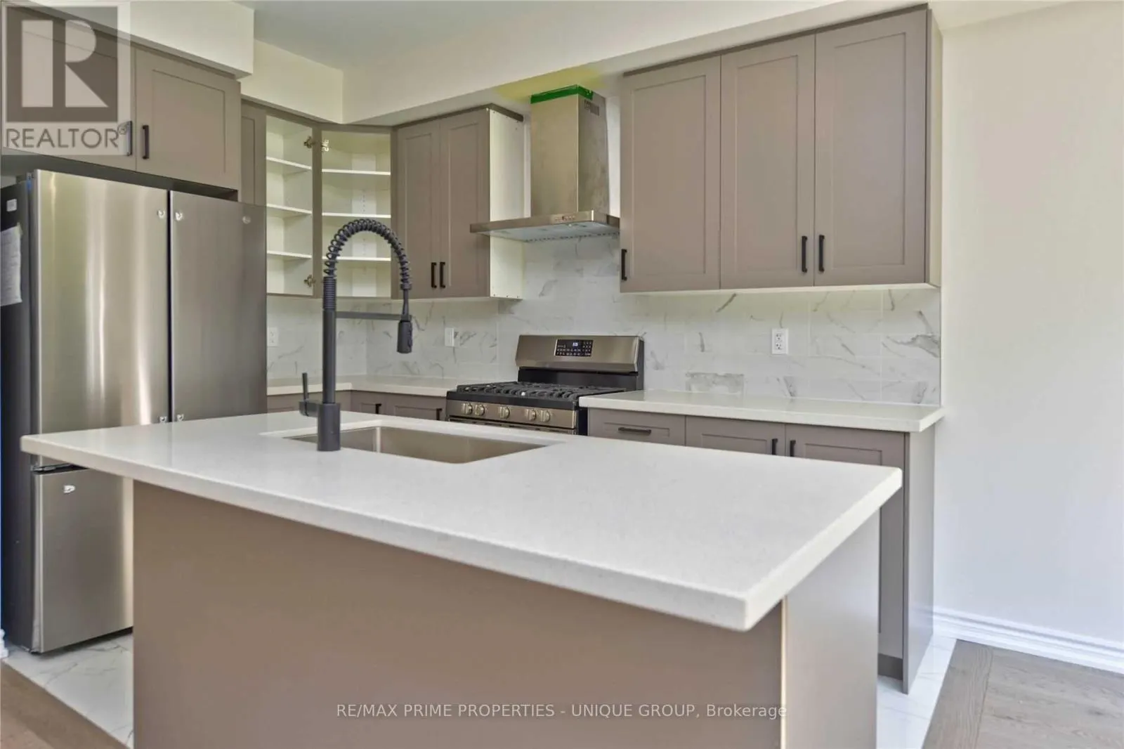 25 SWORDFISH DRIVE