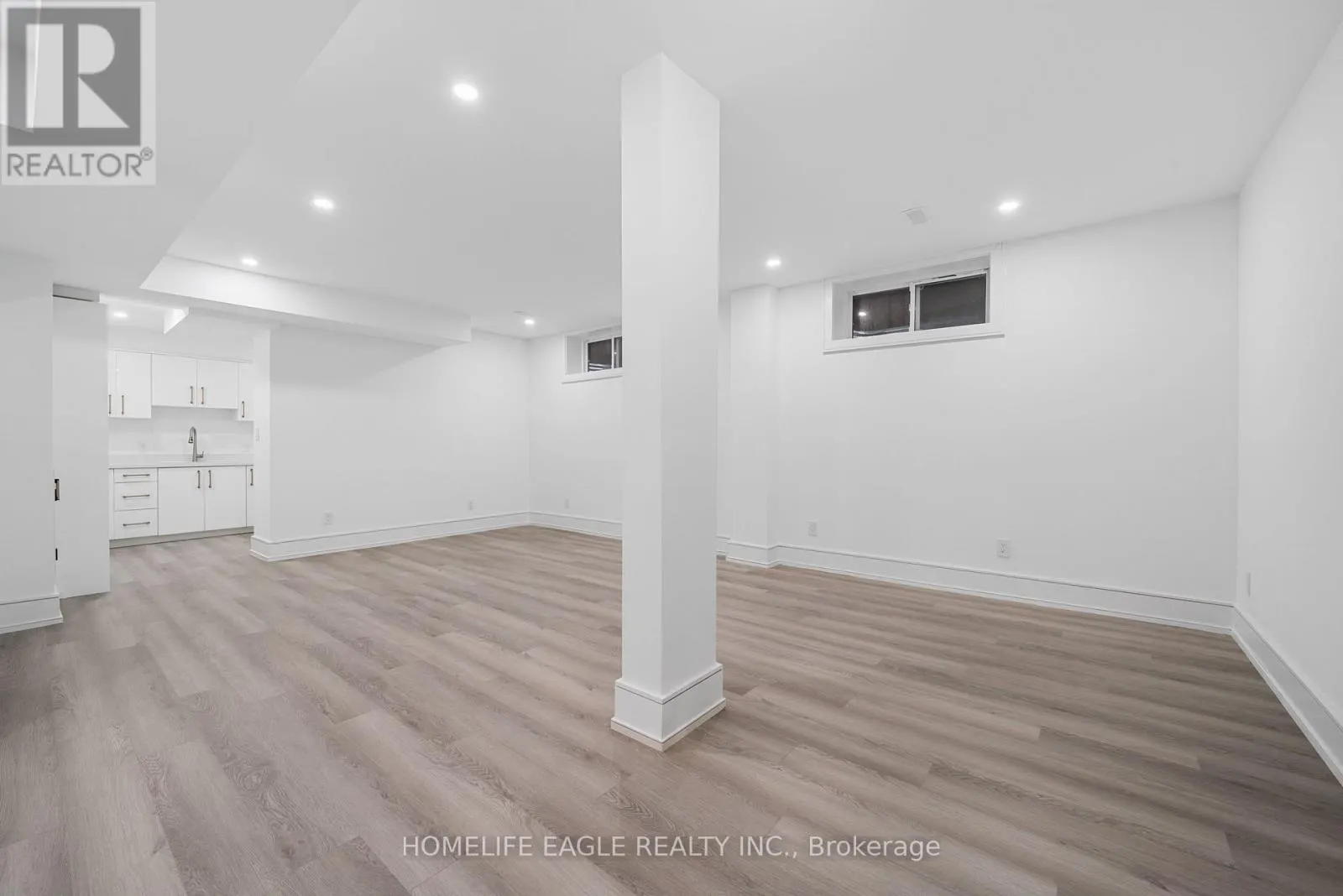 11 GLEN MUIR DRIVE
