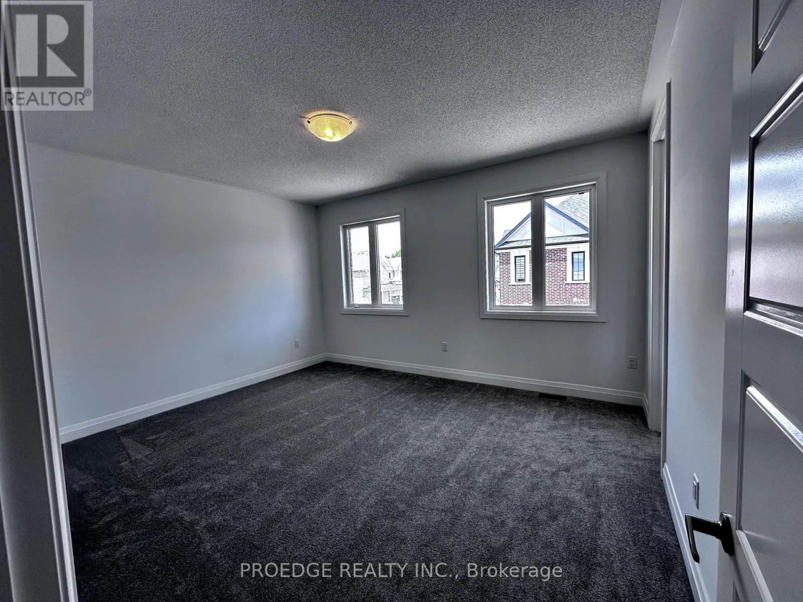 1416 MOCKINGBIRD SQUARE