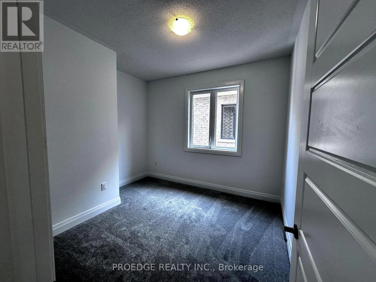 1416 MOCKINGBIRD SQUARE