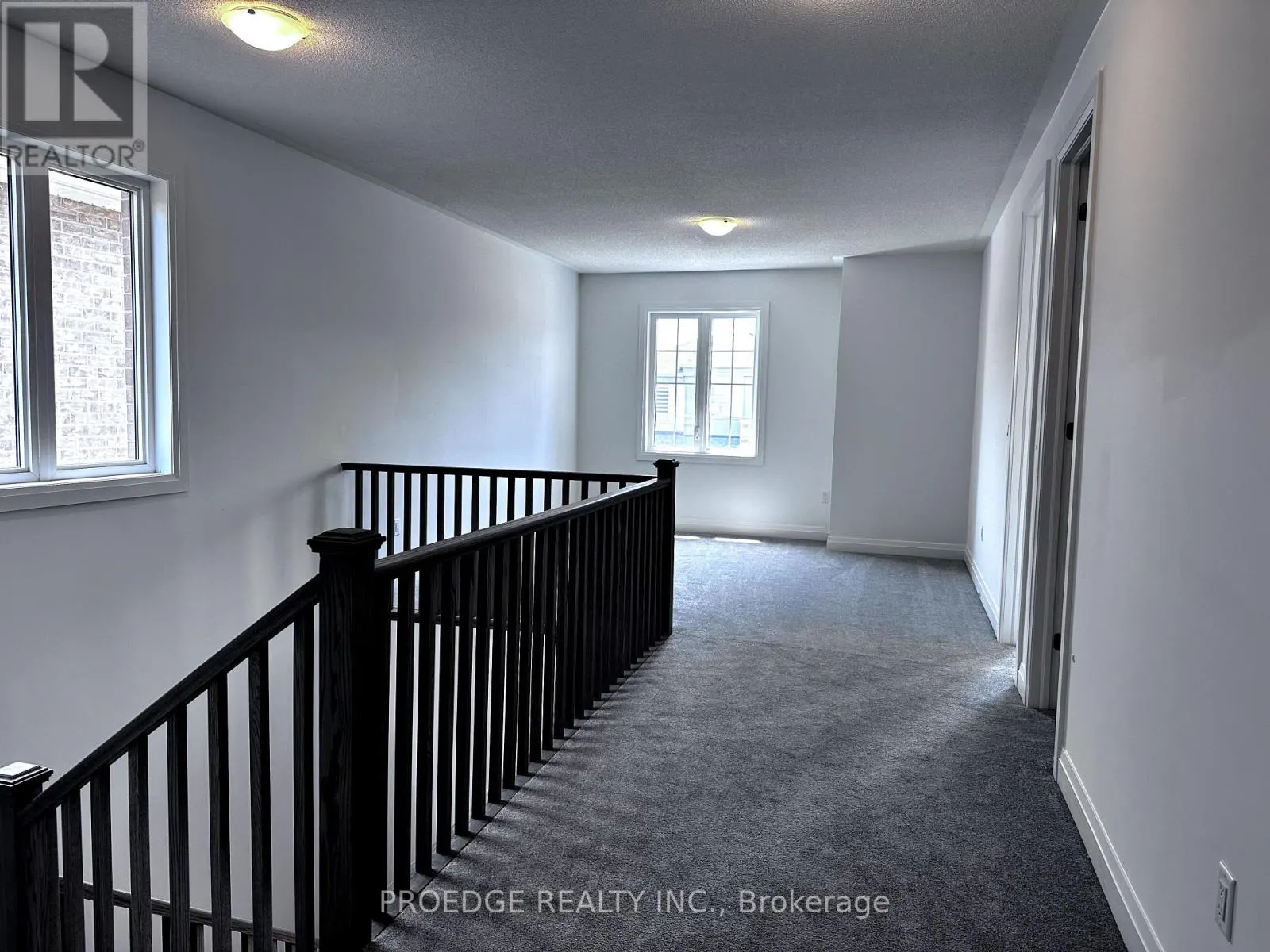 1416 MOCKINGBIRD SQUARE