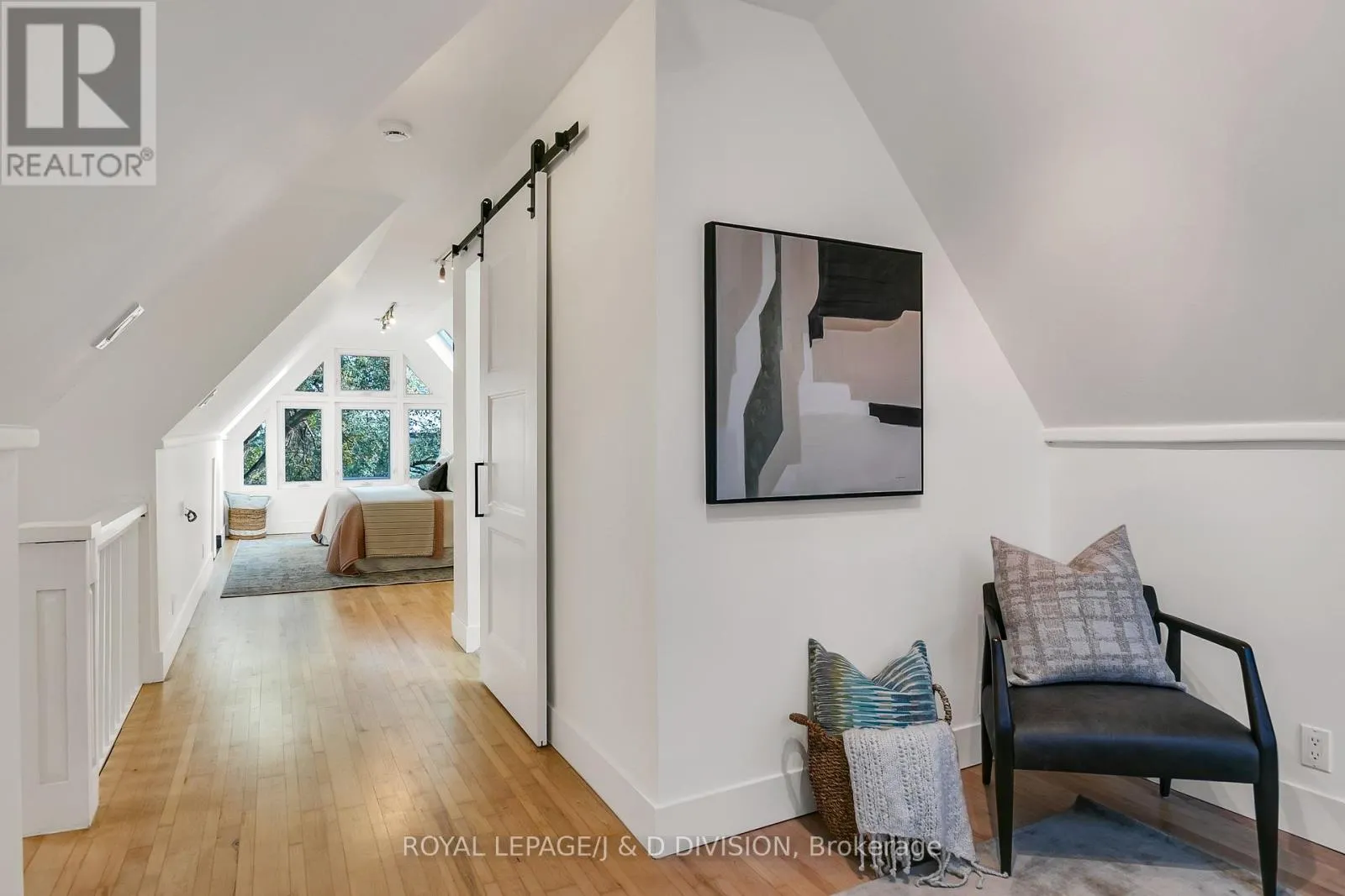 44 DINGWALL AVENUE