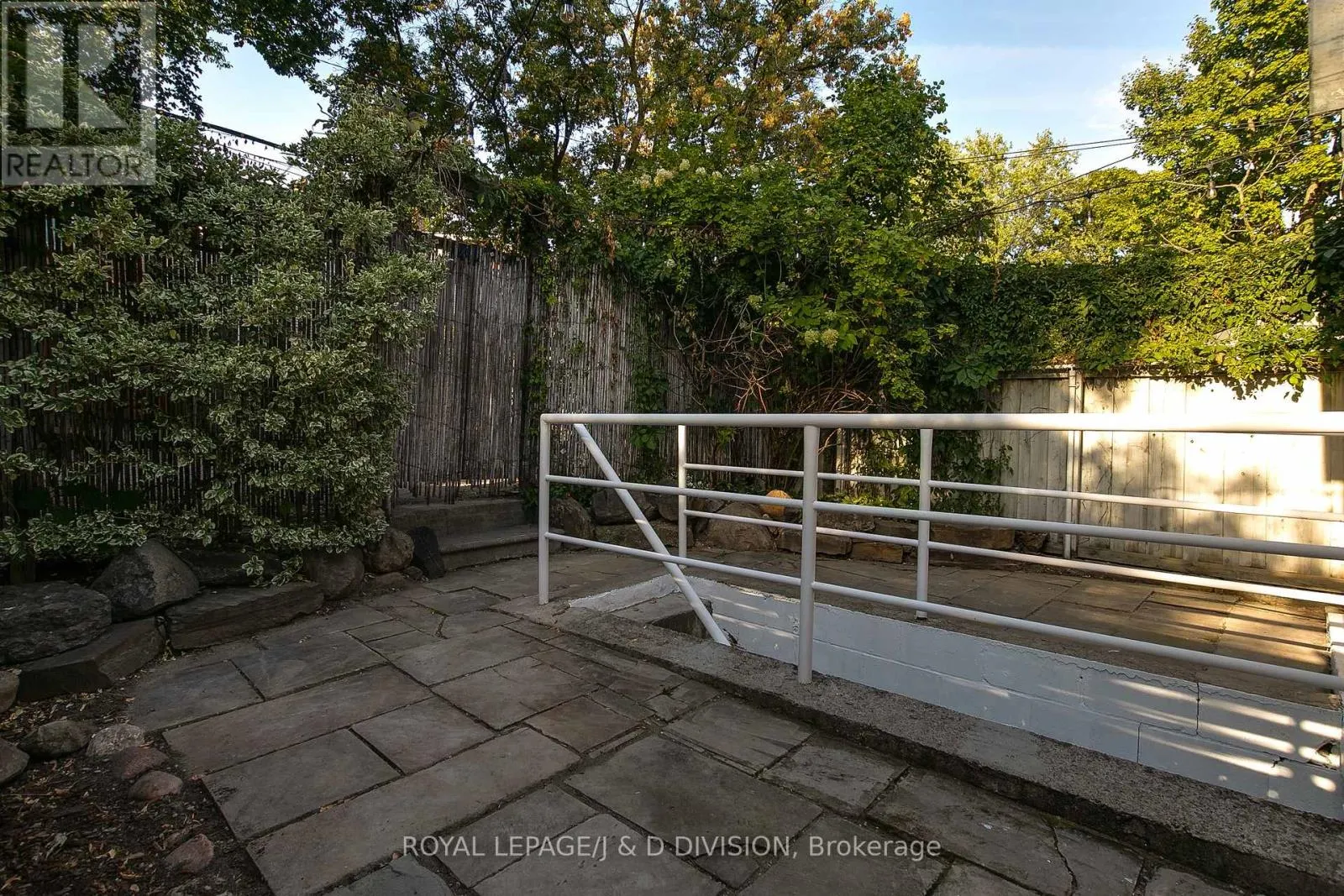 44 DINGWALL AVENUE