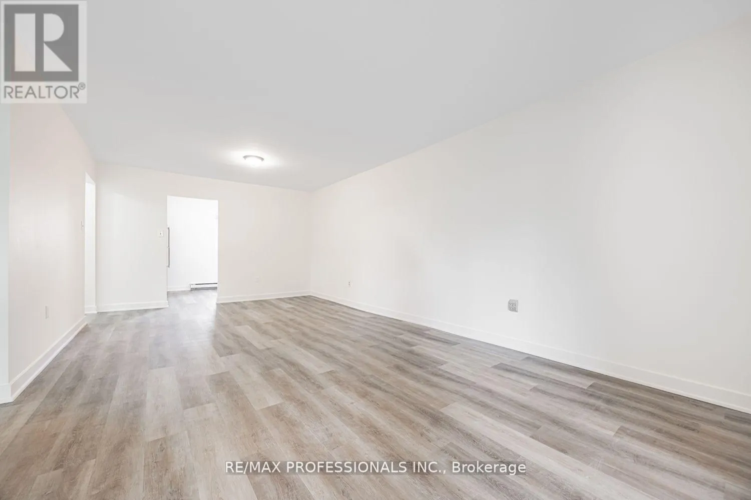 135 - 50 SCARBOROUGH GOLFCLUB ROAD N