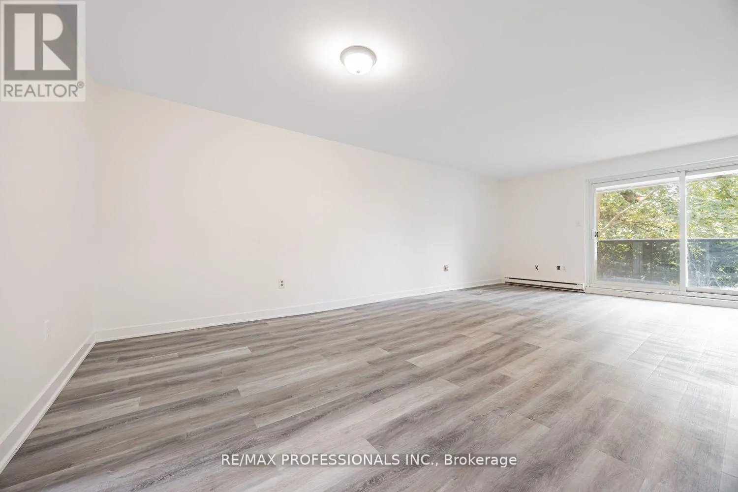 135 - 50 SCARBOROUGH GOLFCLUB ROAD N