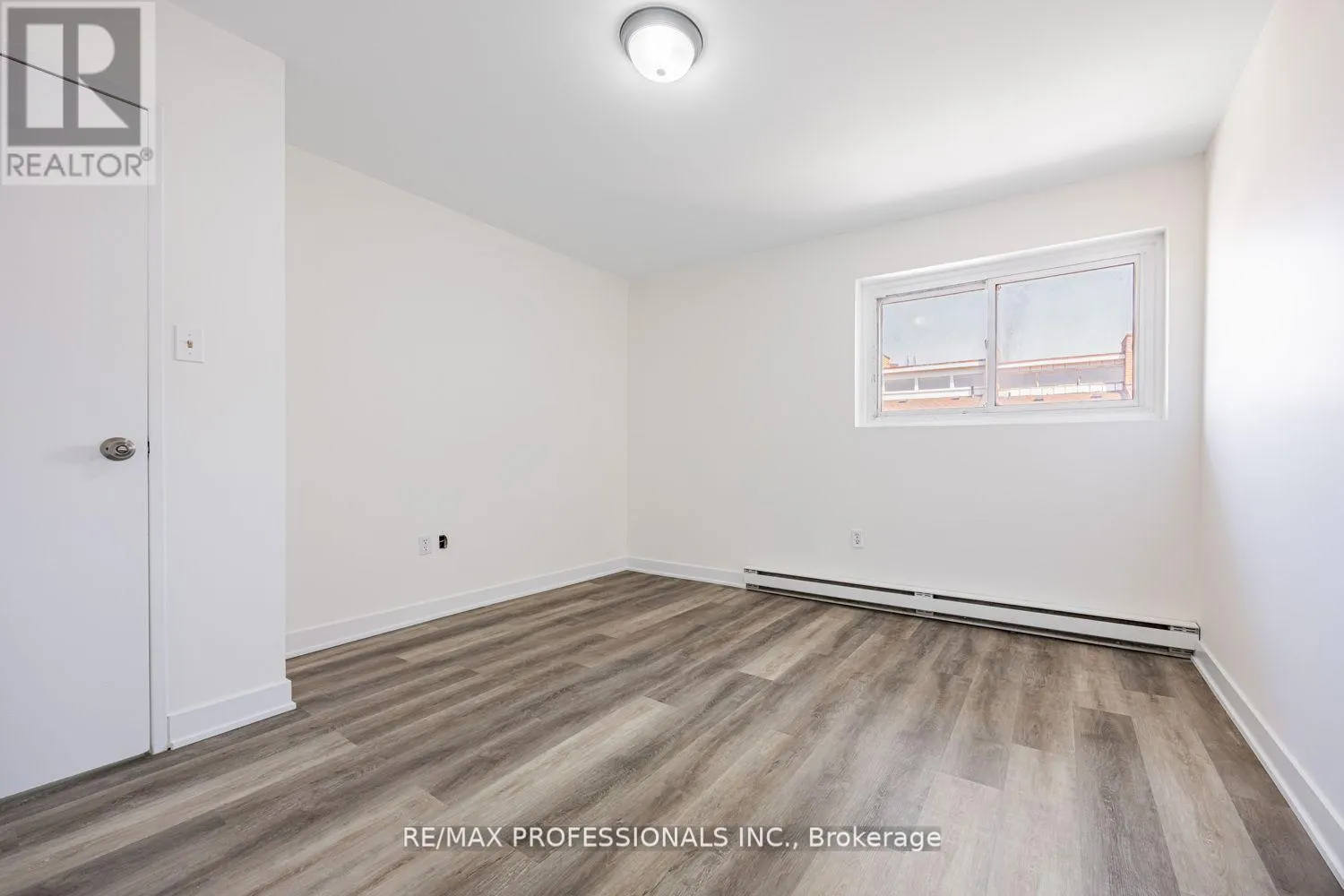 135 - 50 SCARBOROUGH GOLFCLUB ROAD N
