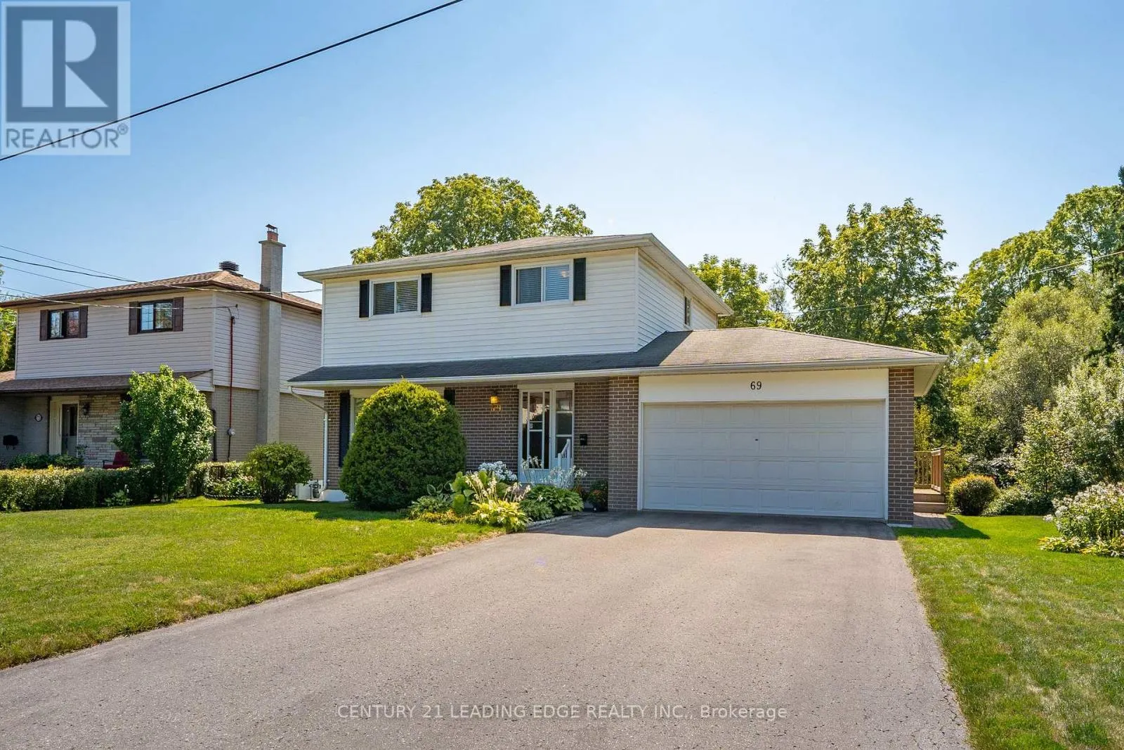 69 E WILLOW GATE