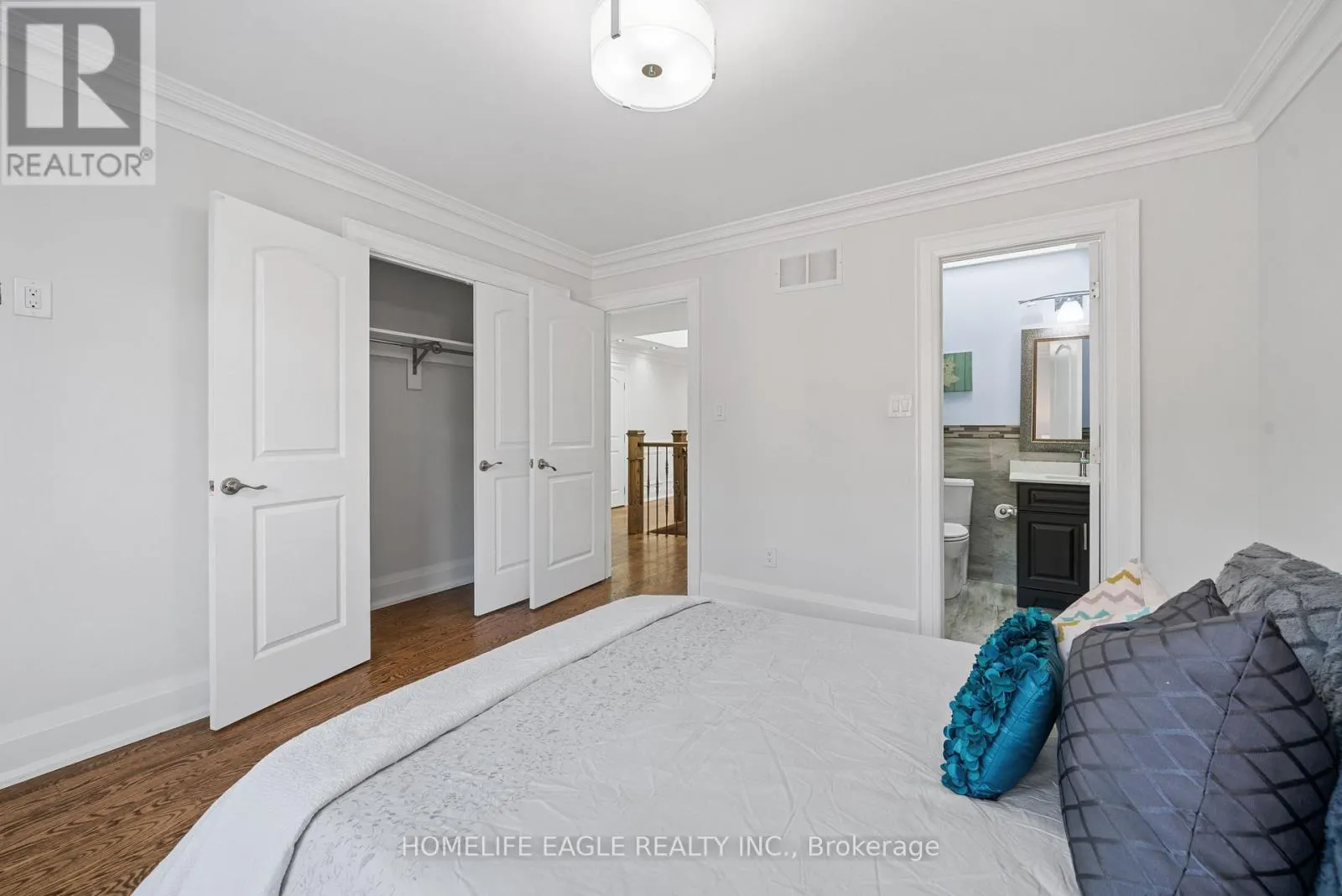 8 NICOLAN ROAD
