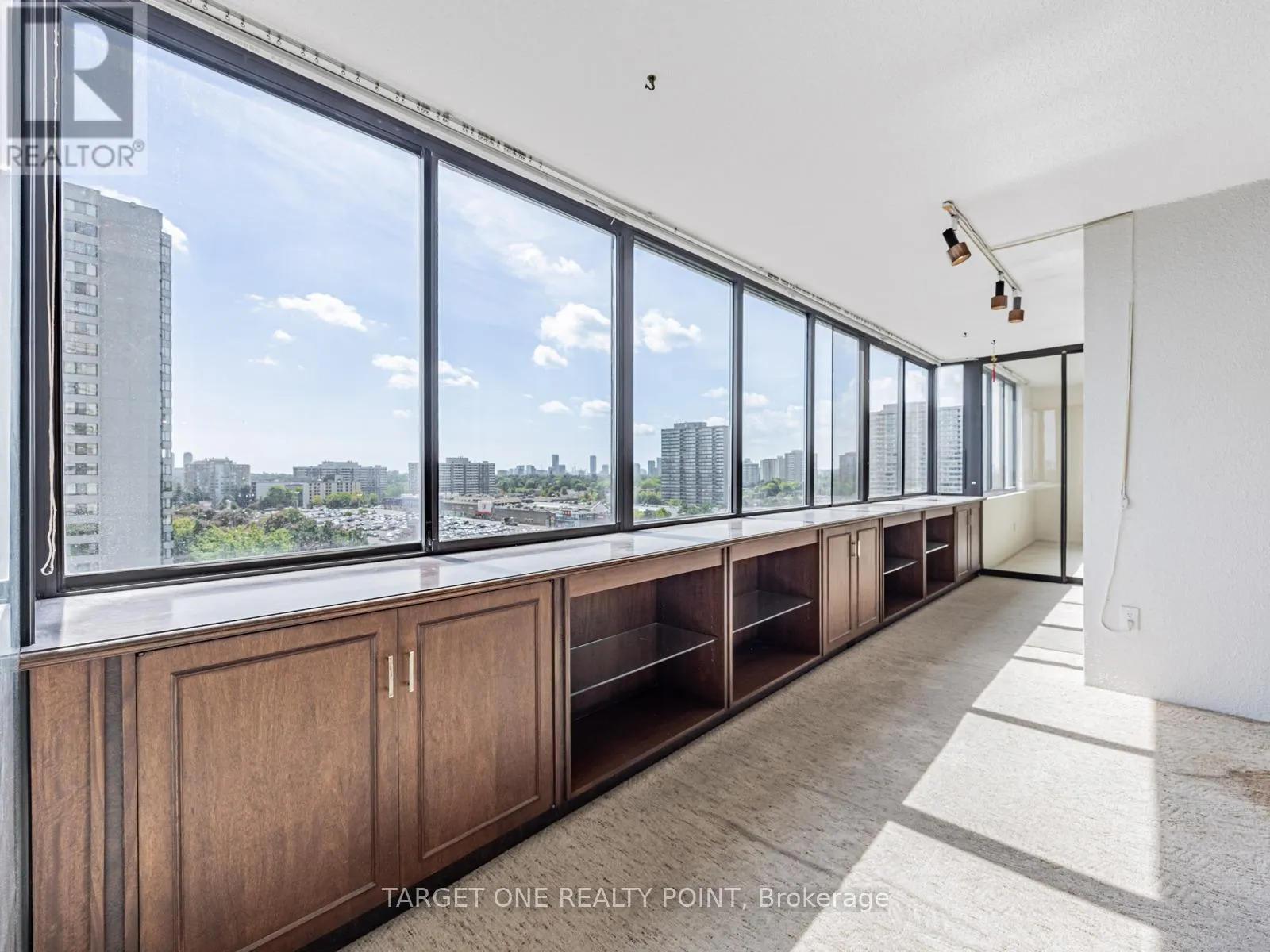 1007 - 2350 BRIDLETOWNE CIRCLE