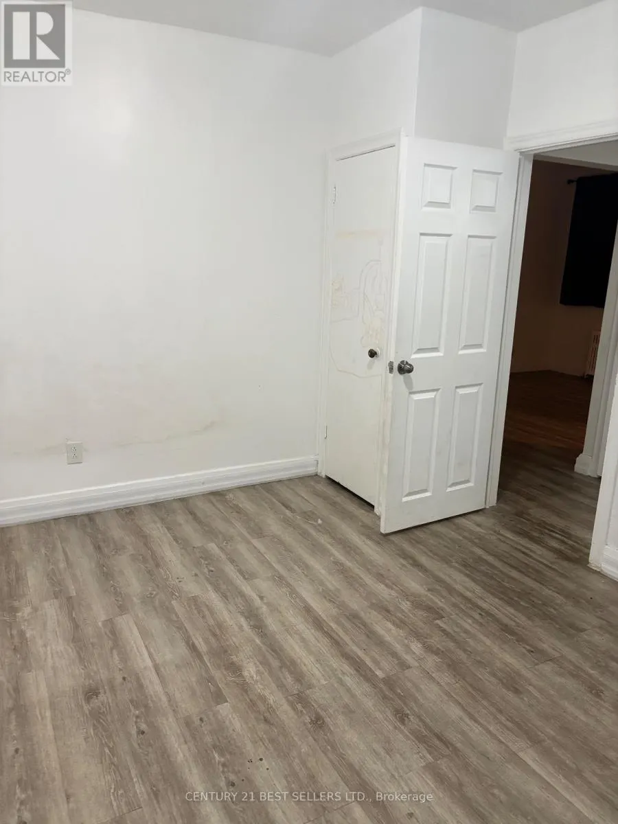 106 - 990 O'CONNOR DRIVE