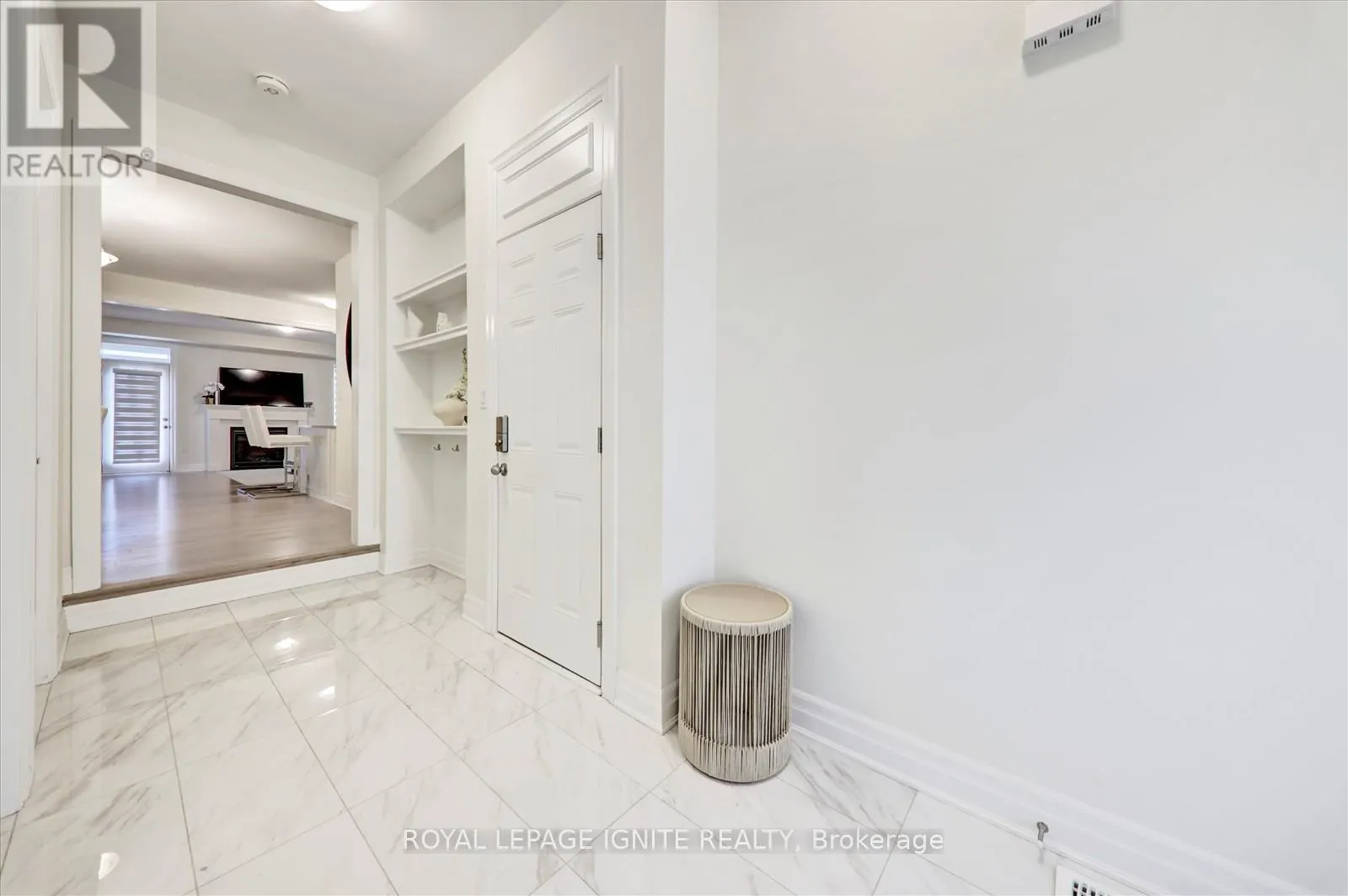 1405 LONGSPUR TRAIL
