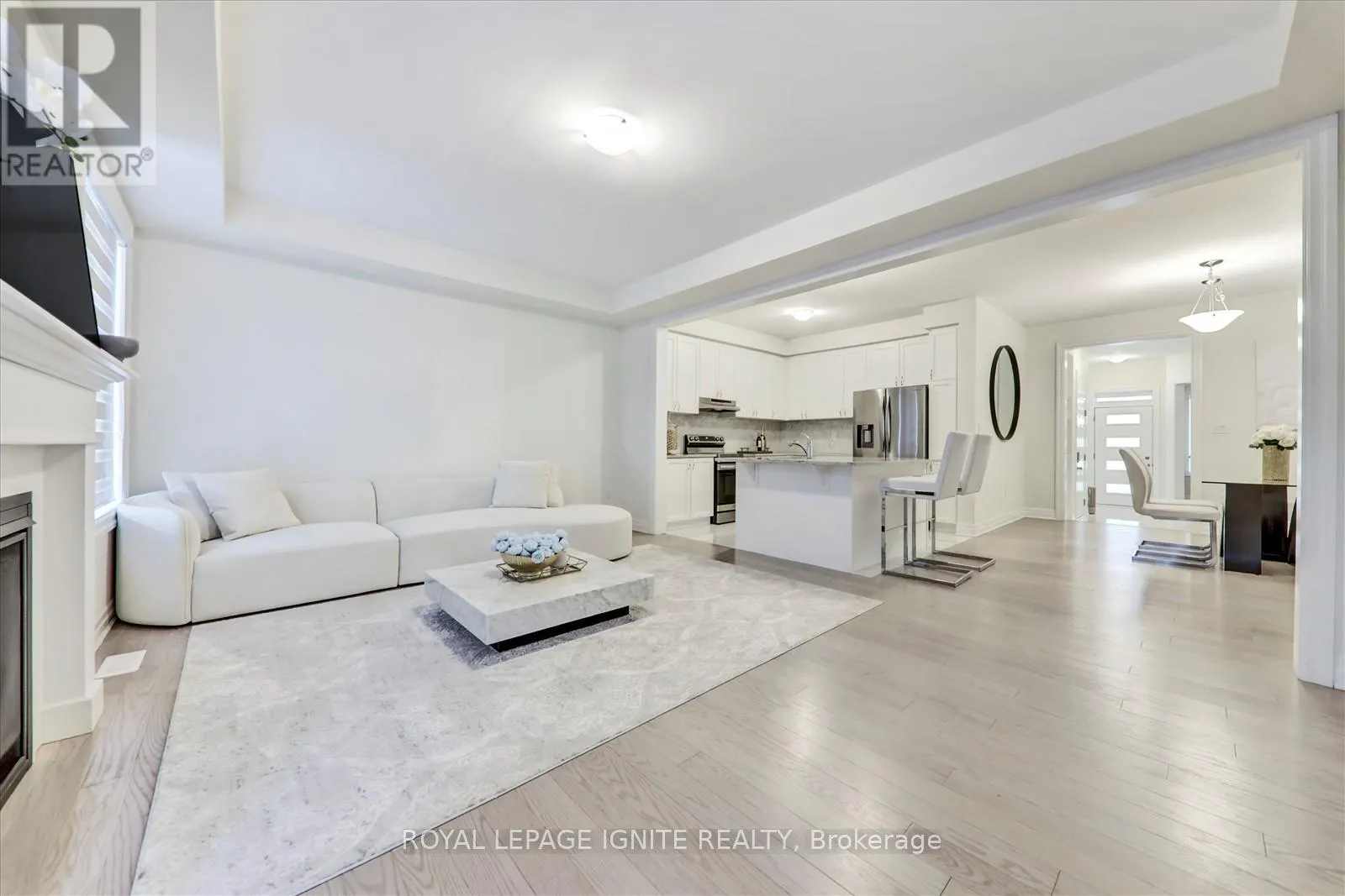 1405 LONGSPUR TRAIL