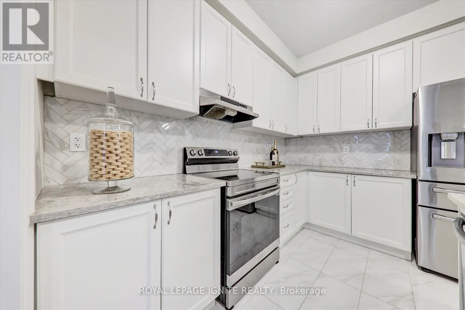 1405 LONGSPUR TRAIL